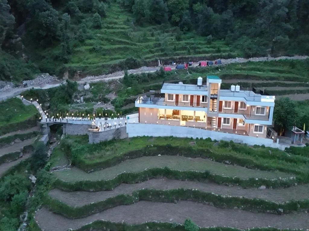 Property building in Yashasvi Himalayan Resort