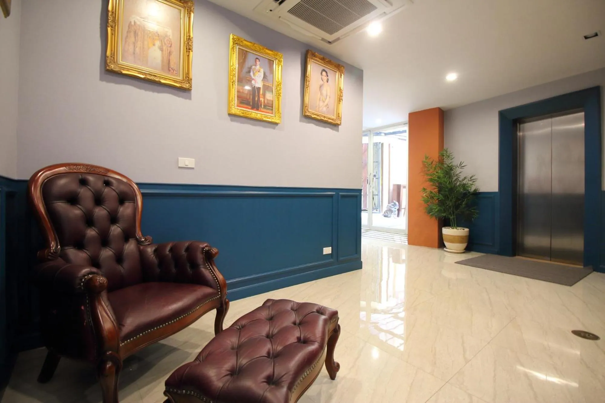 Seating area in Super OYO 484 Pannee Residence Khaosan Sha Plus