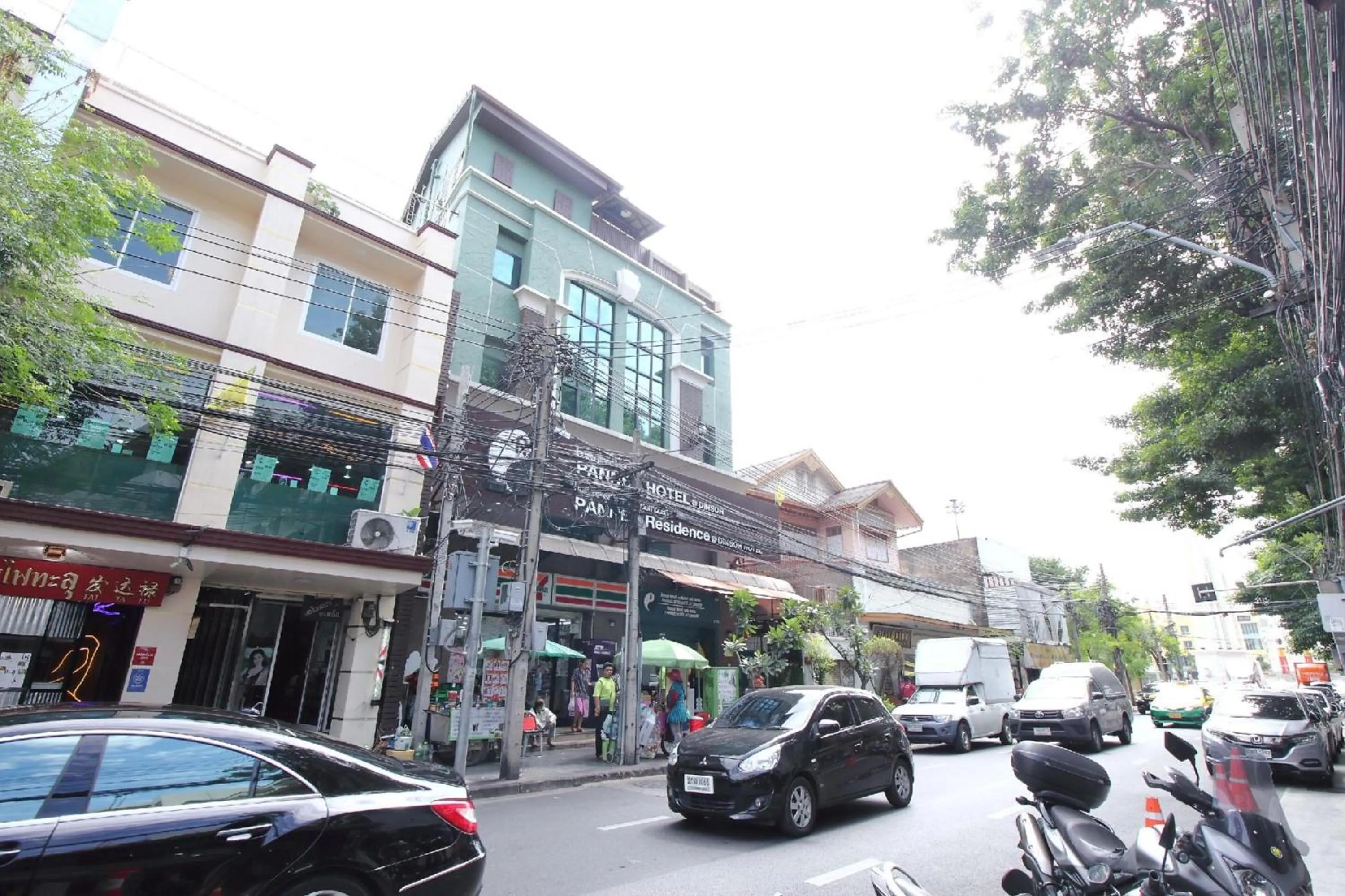 Neighbourhood in Super OYO 484 Pannee Residence Khaosan Sha Plus