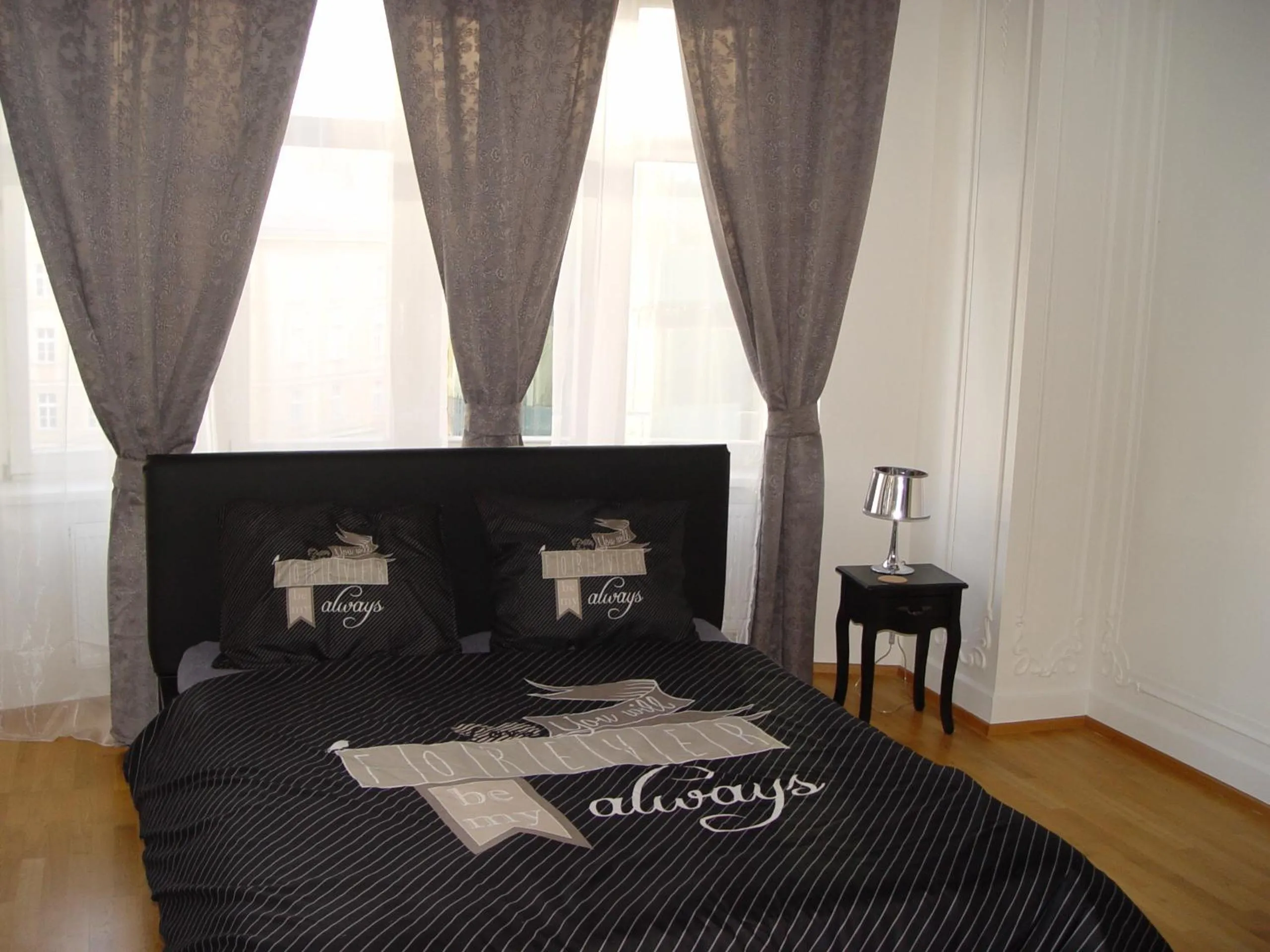 Bed in Top Wenceslas Square Apartment