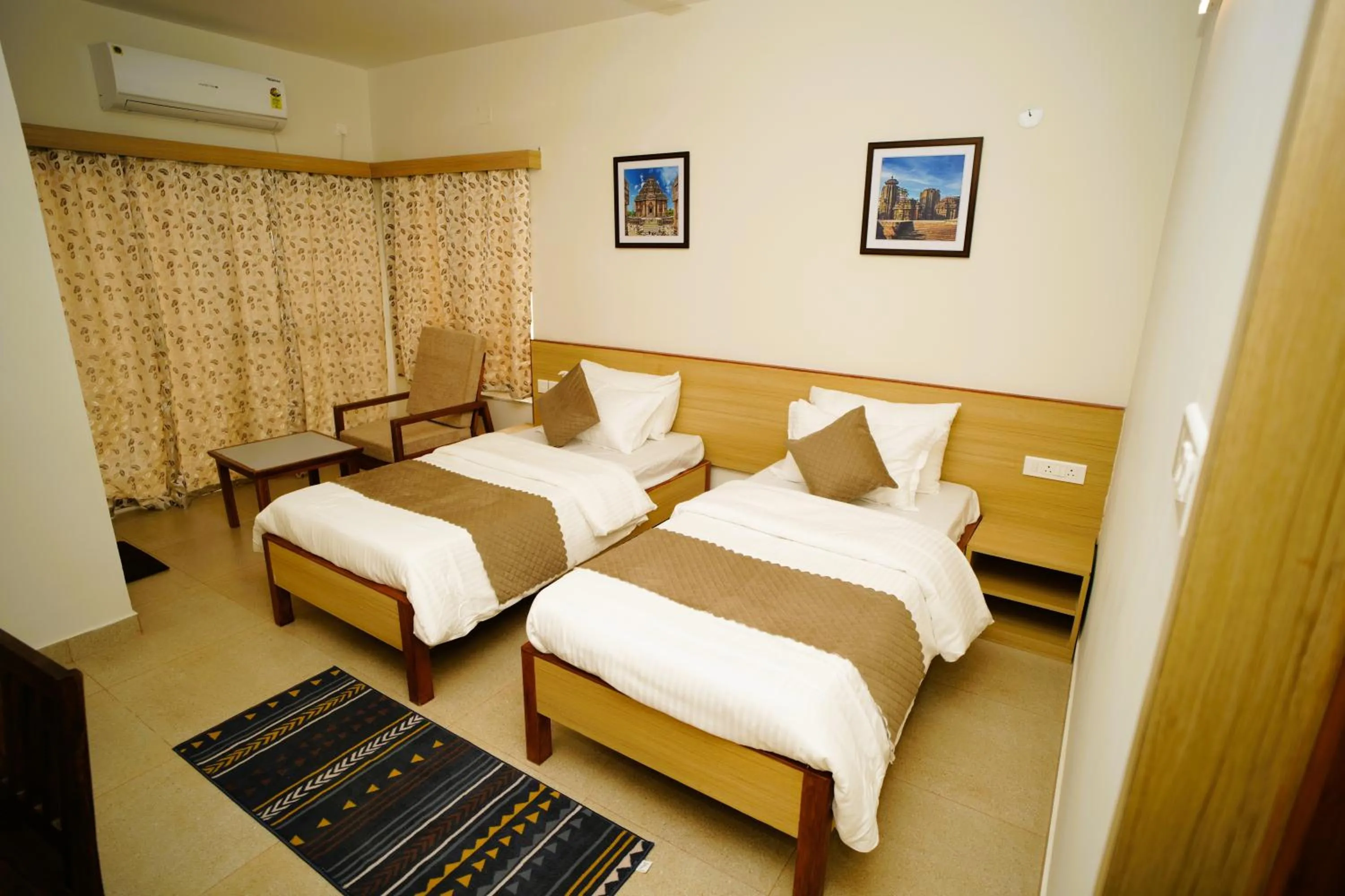 Superior Twin Room in Kaibalya Bliss