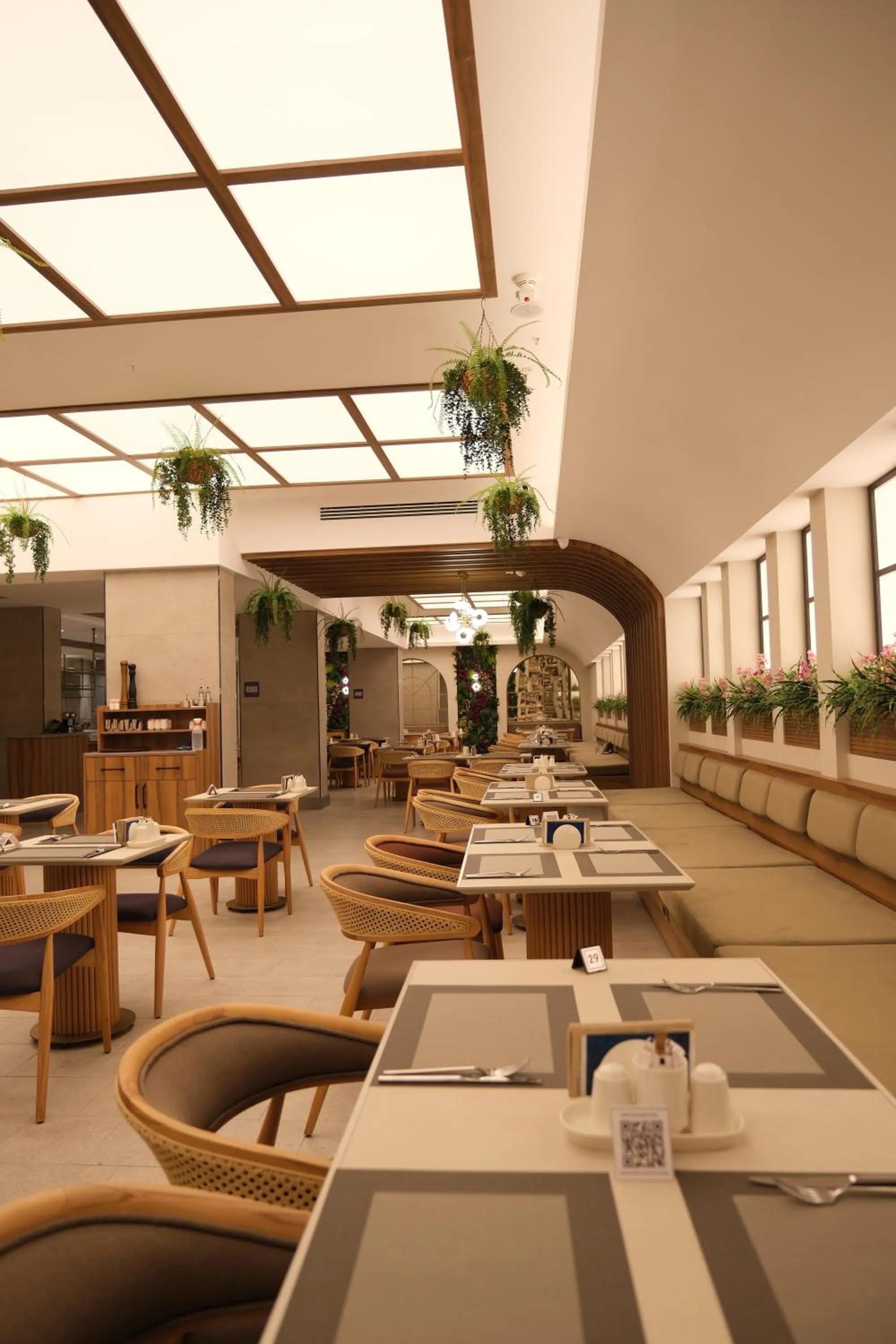 Restaurant/places to eat in Sia Hotel Thermal & Spa