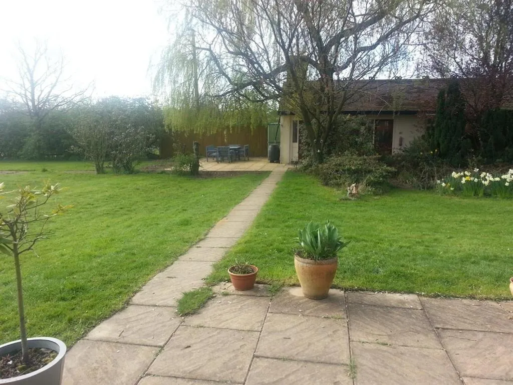 Property building in Beoley Lodge