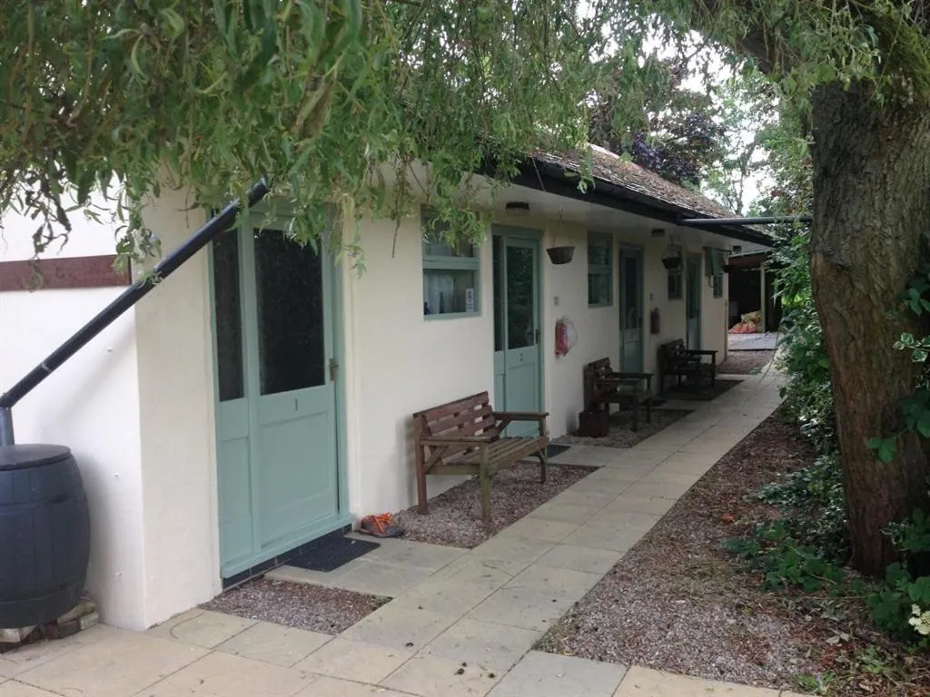 Property building in Beoley Lodge