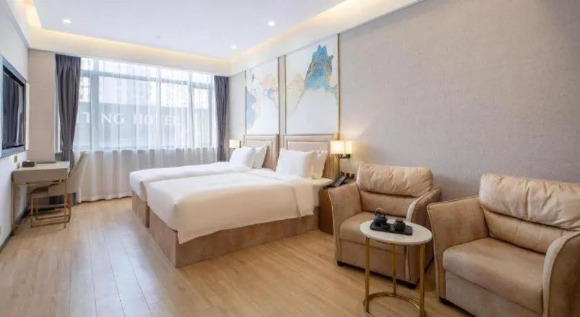 Bed in Hongqiao Pujue International Zhongshan Park Metro Station