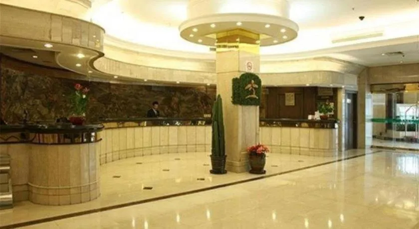 Hongqiao Pujue International Zhongshan Park Metro Station