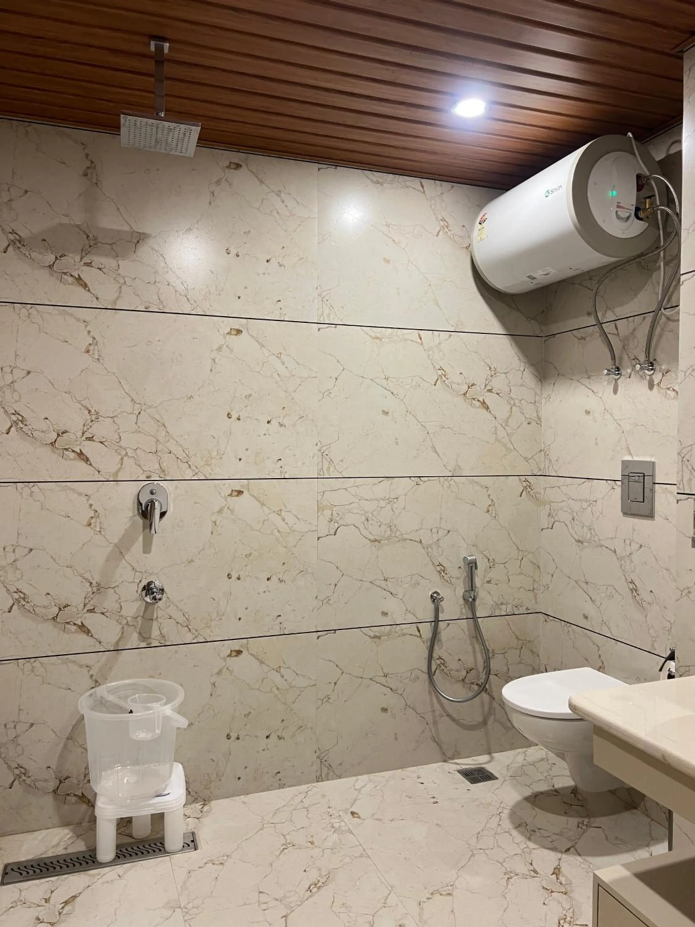 Shower in North Deodar Resort, Kasol