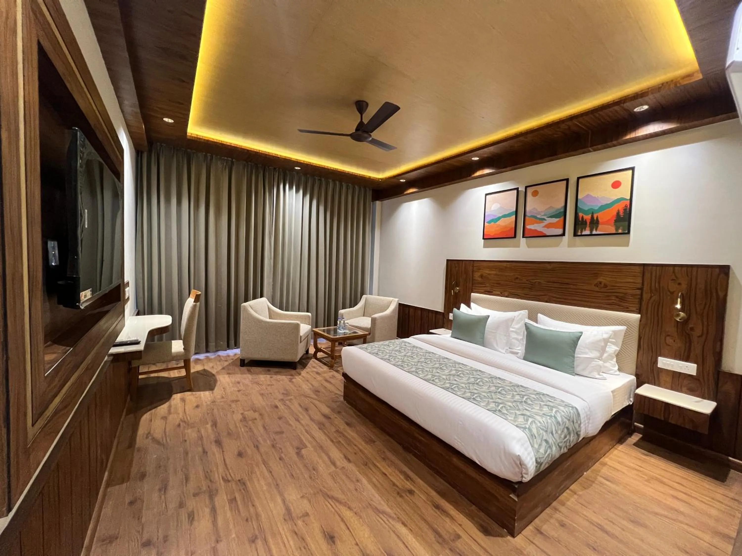 Bed in North Deodar Resort, Kasol