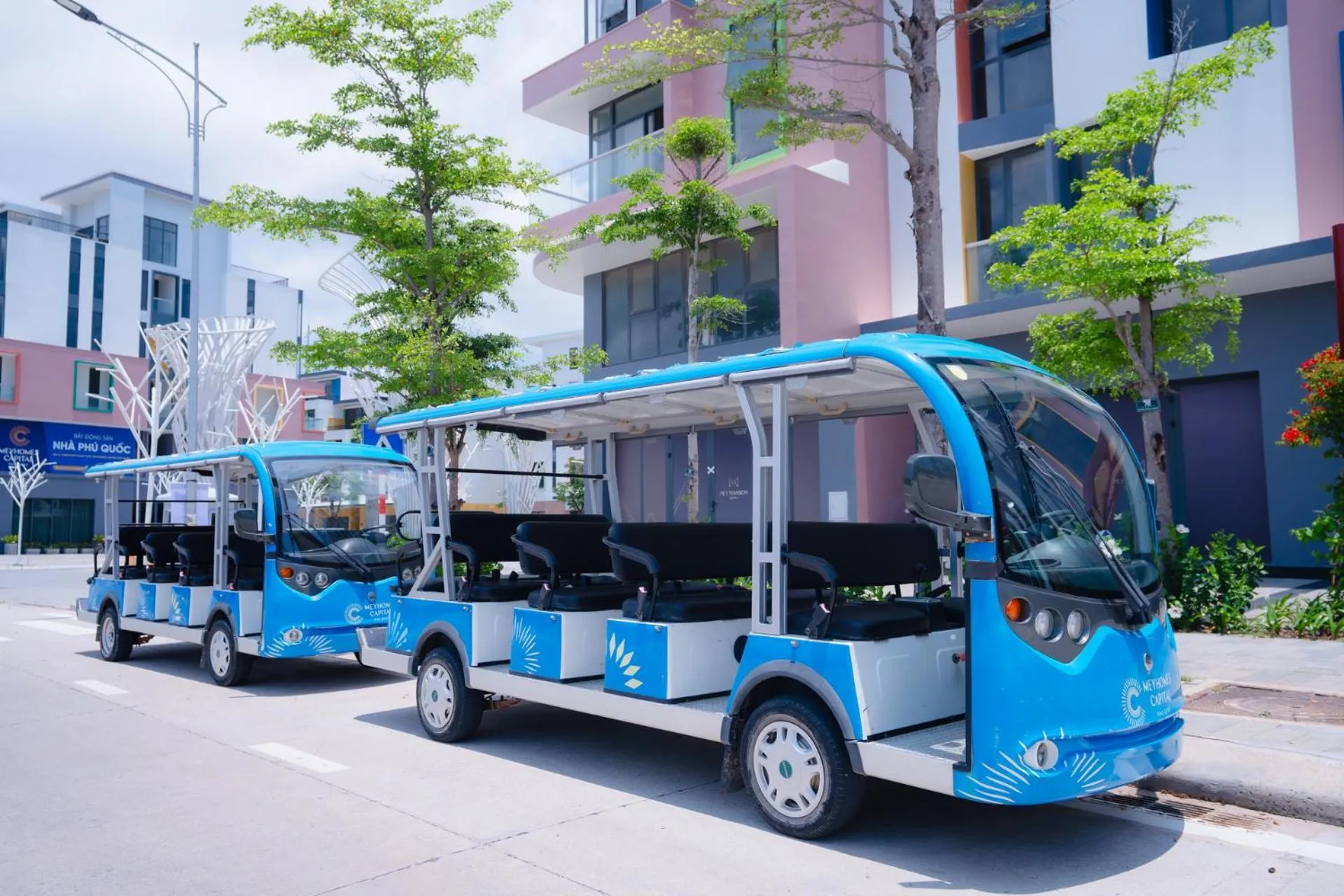 group of guests in Mey Mansion Hotel Phu Quoc