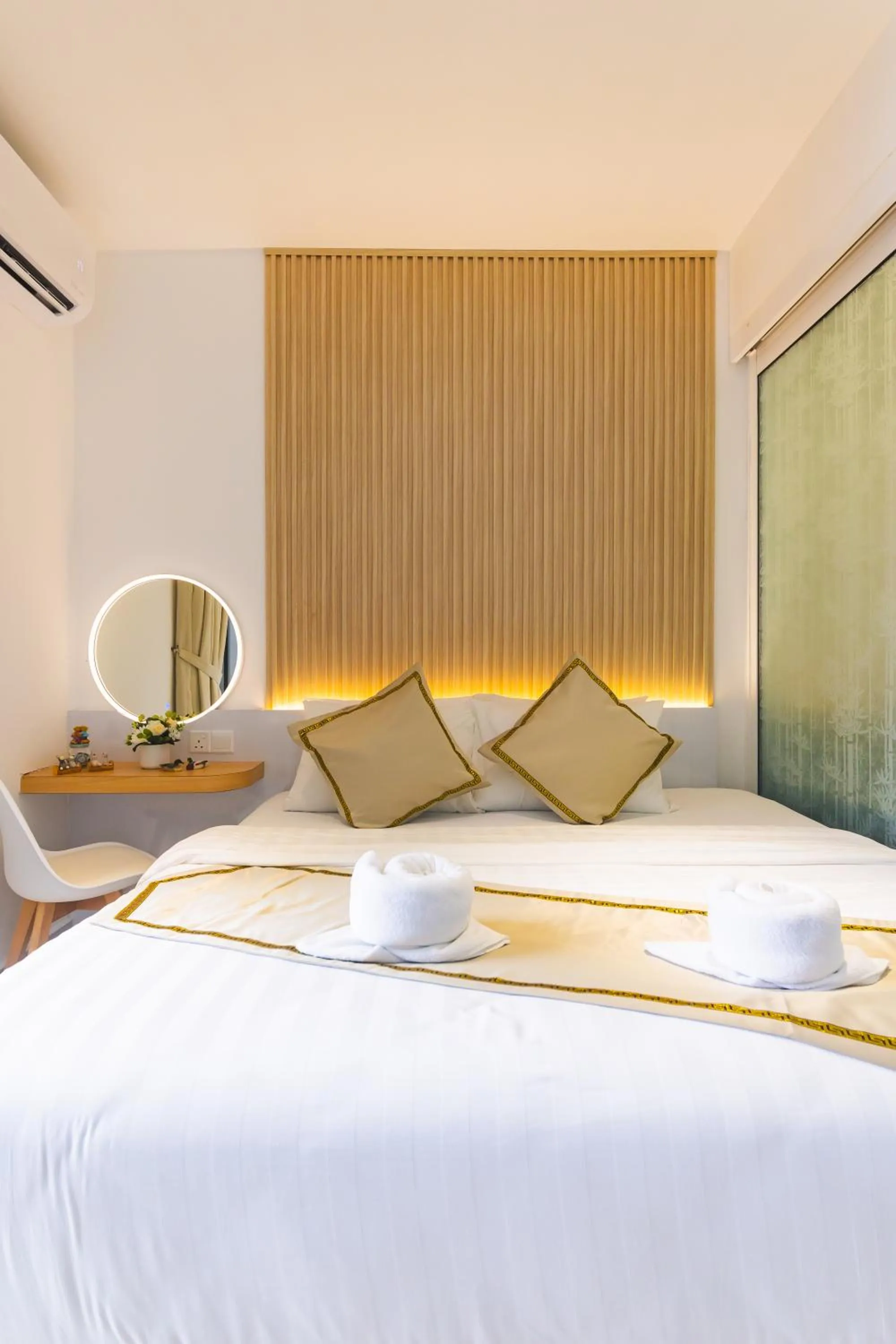 Bed in 5StarPanda Seaview Suites at The Shore Kota Kinabalu