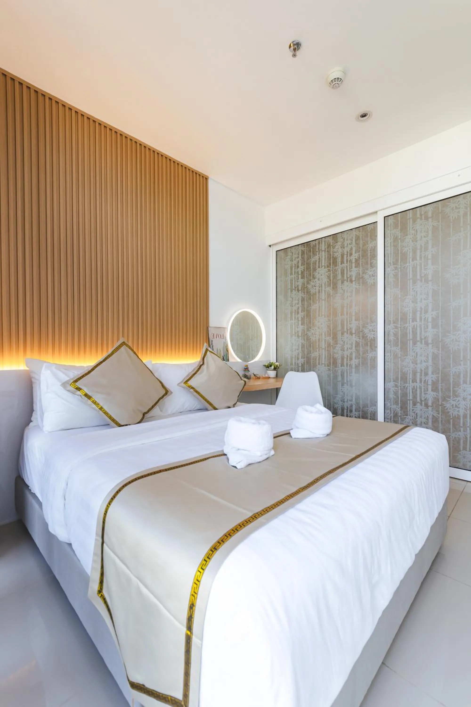 Bed in 5StarPanda Seaview Suites at The Shore Kota Kinabalu