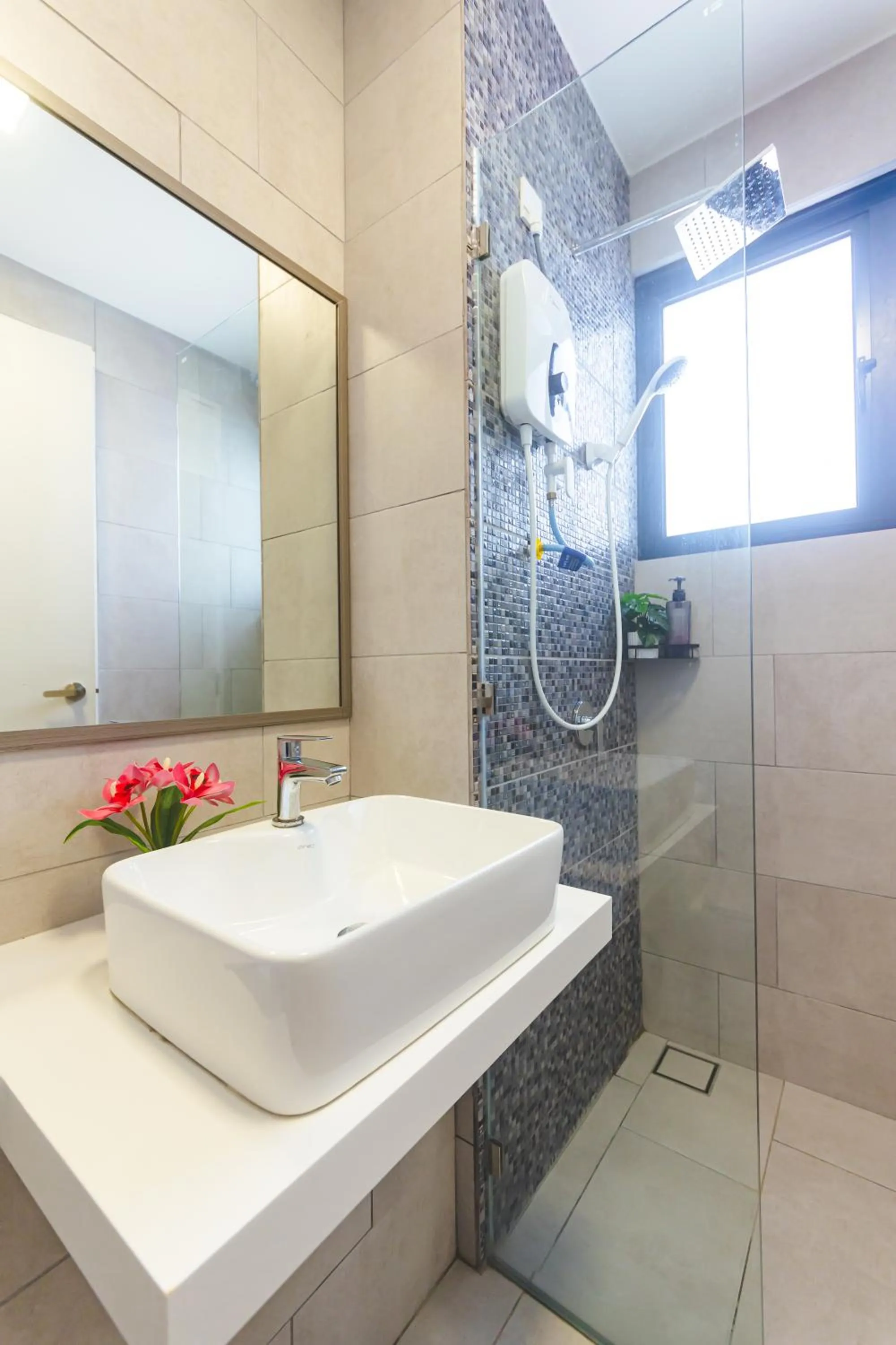 5StarPanda Seaview Suites at The Shore Kota Kinabalu