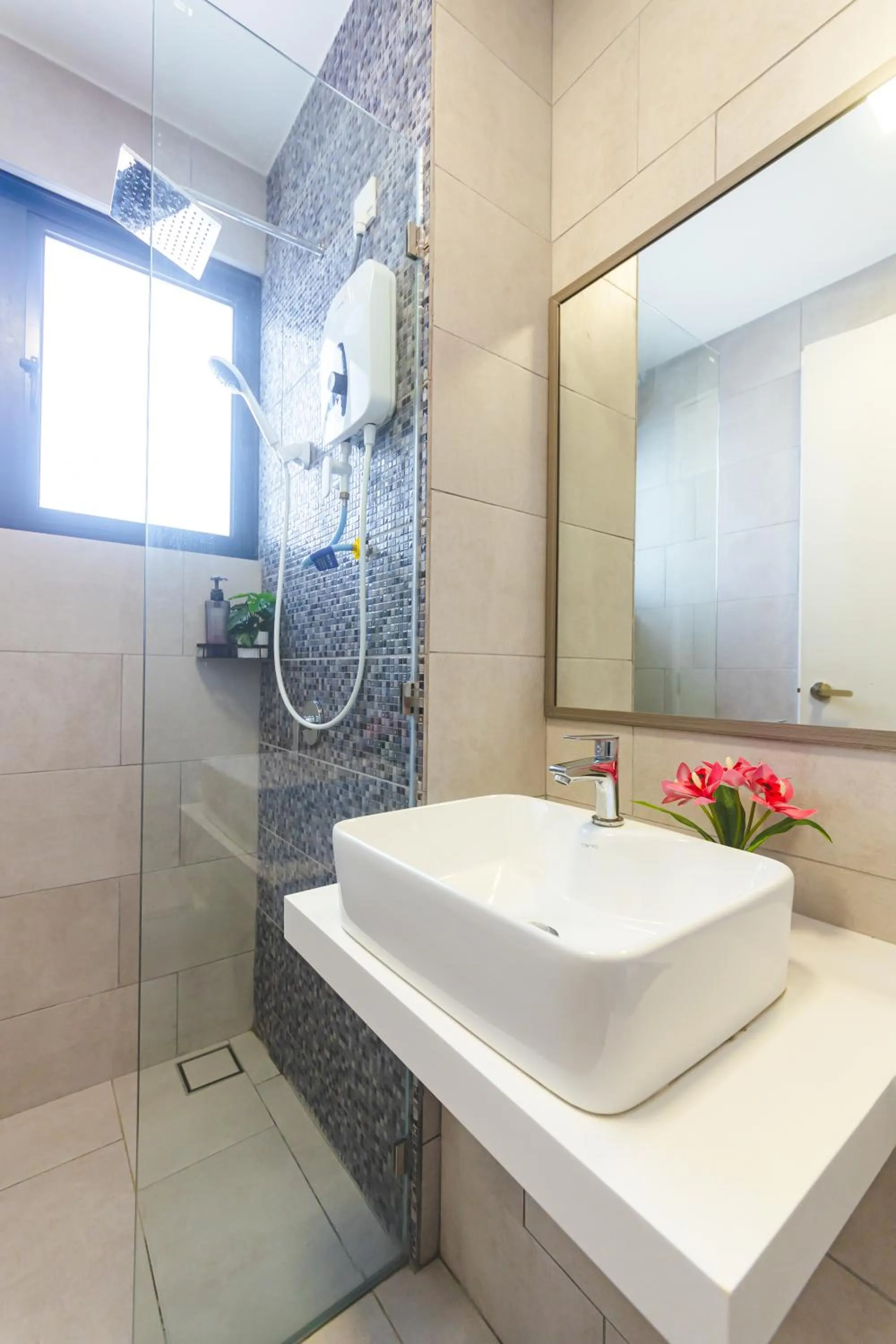 5StarPanda Seaview Suites at The Shore Kota Kinabalu