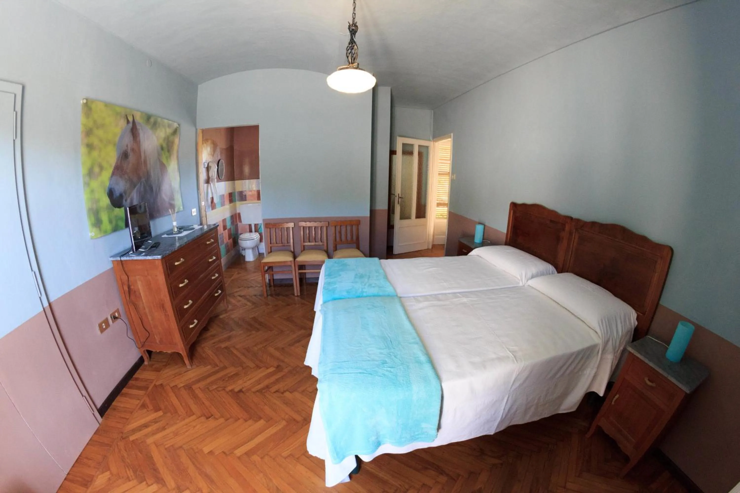 Photo of the whole room, Bed in B&B Lo Scudiero