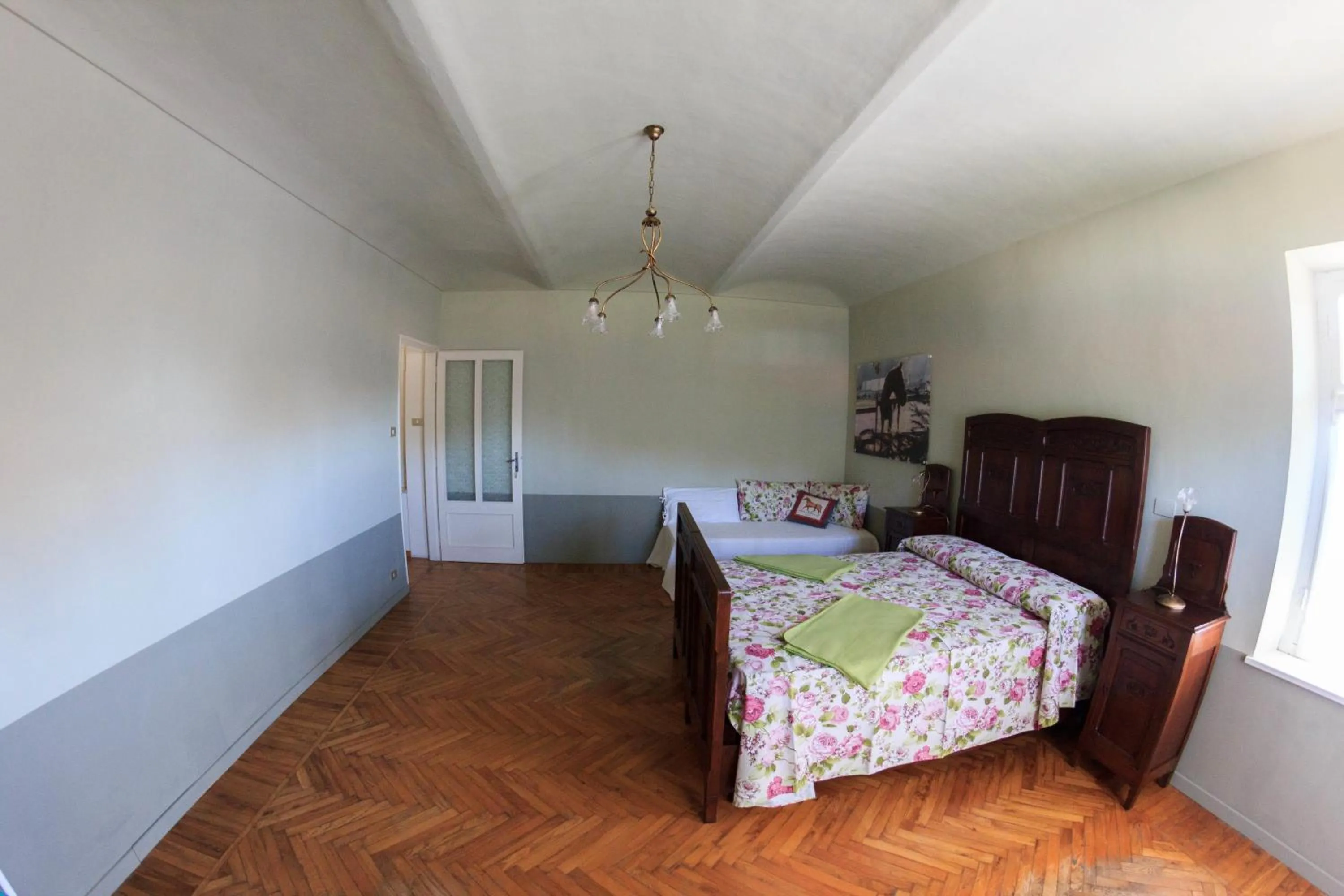 Photo of the whole room, Bed in B&B Lo Scudiero