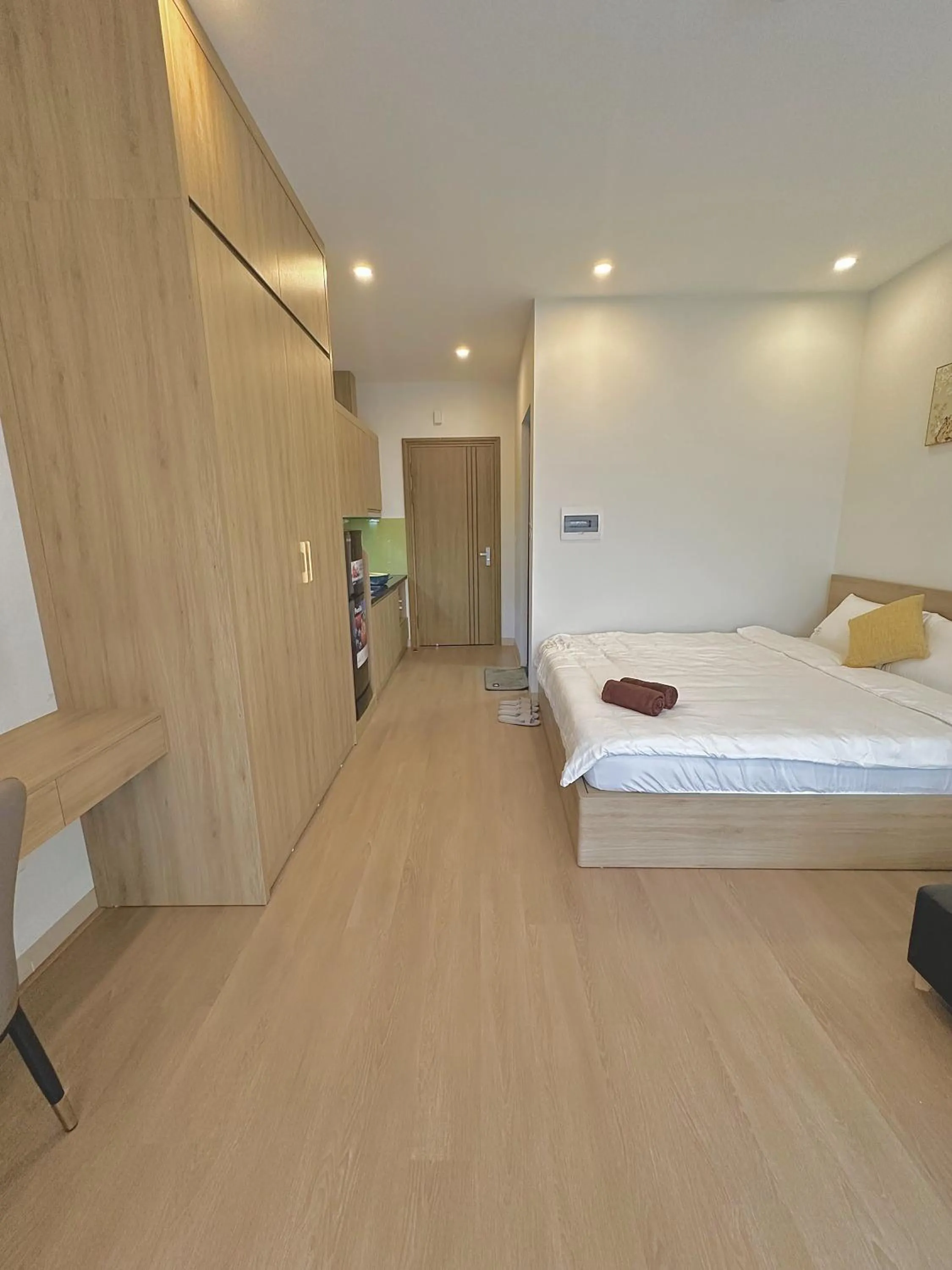 Bed in Happy Home - Big Balcony - Best Location