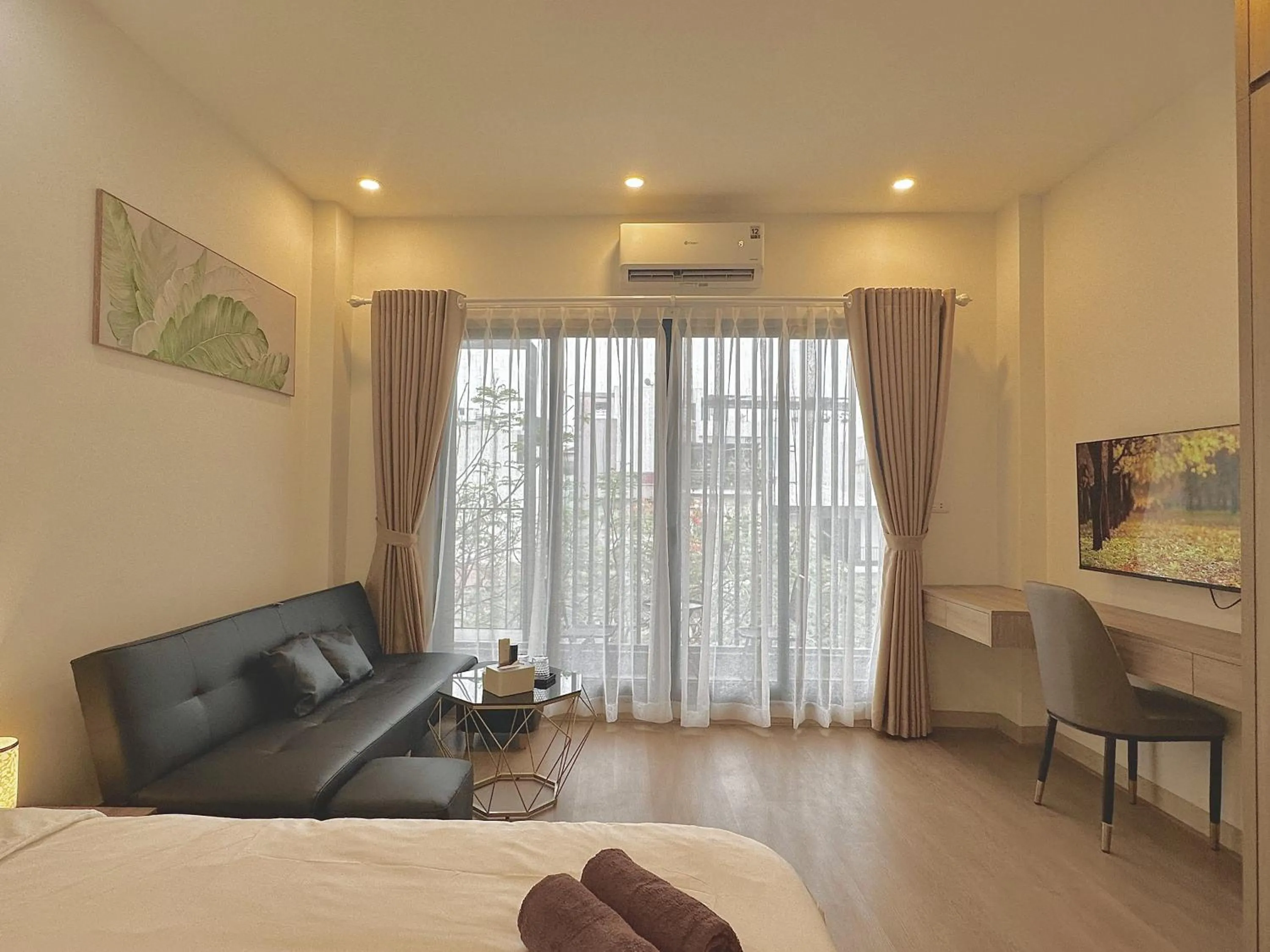 Bed in Happy Home - Big Balcony - Best Location
