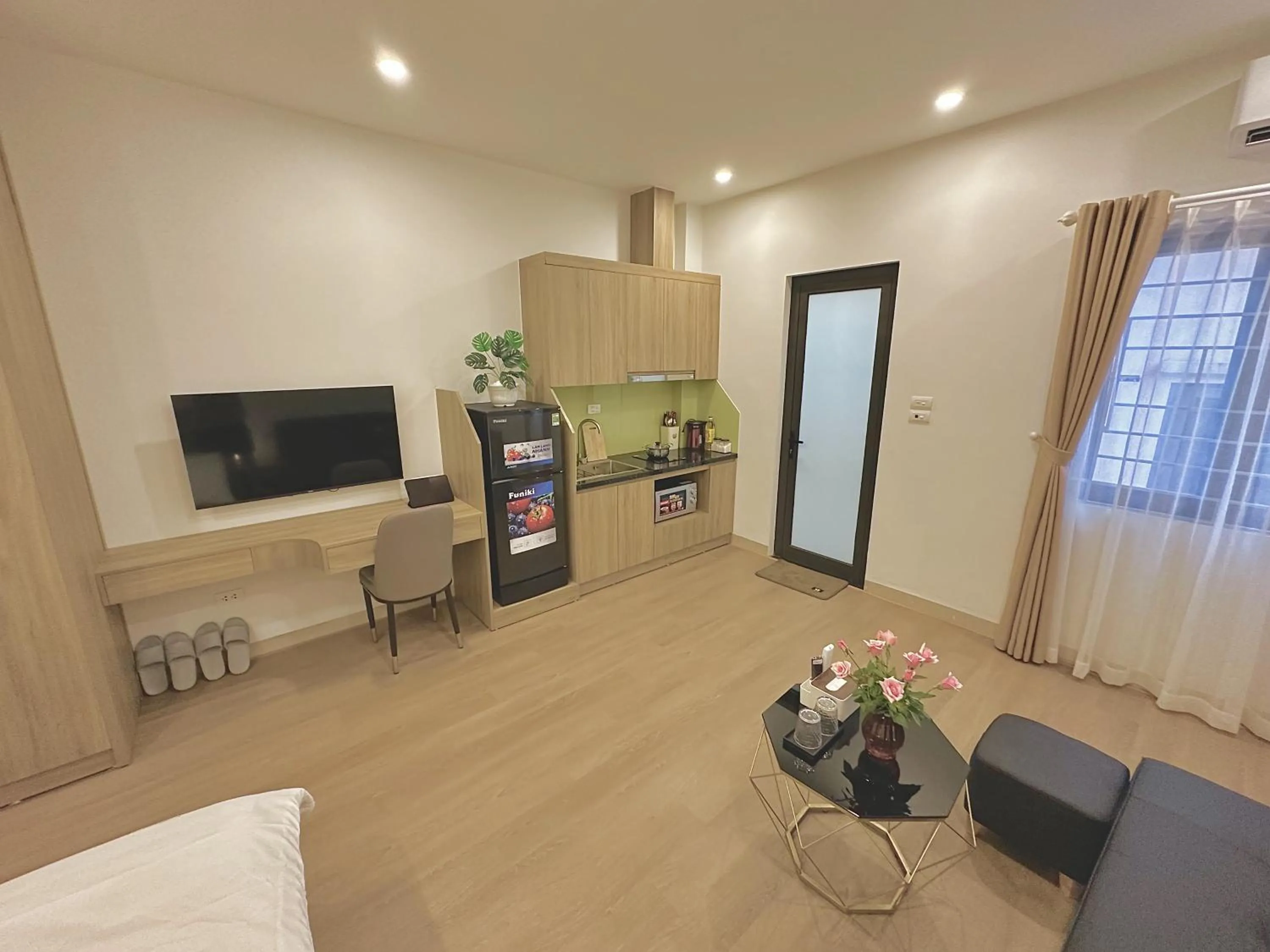 Happy Home - Big Balcony - Best Location