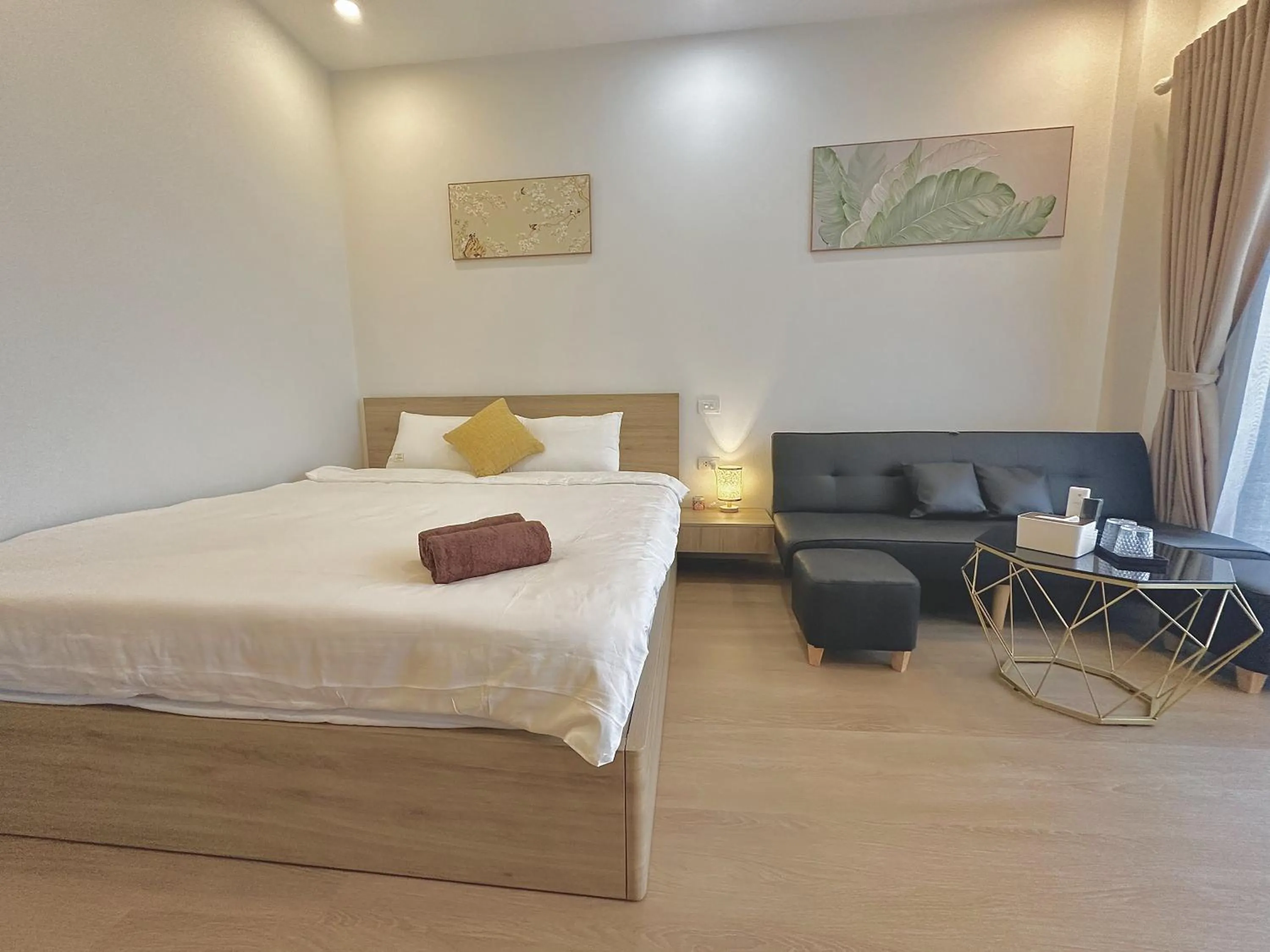 Bed in Happy Home - Big Balcony - Best Location