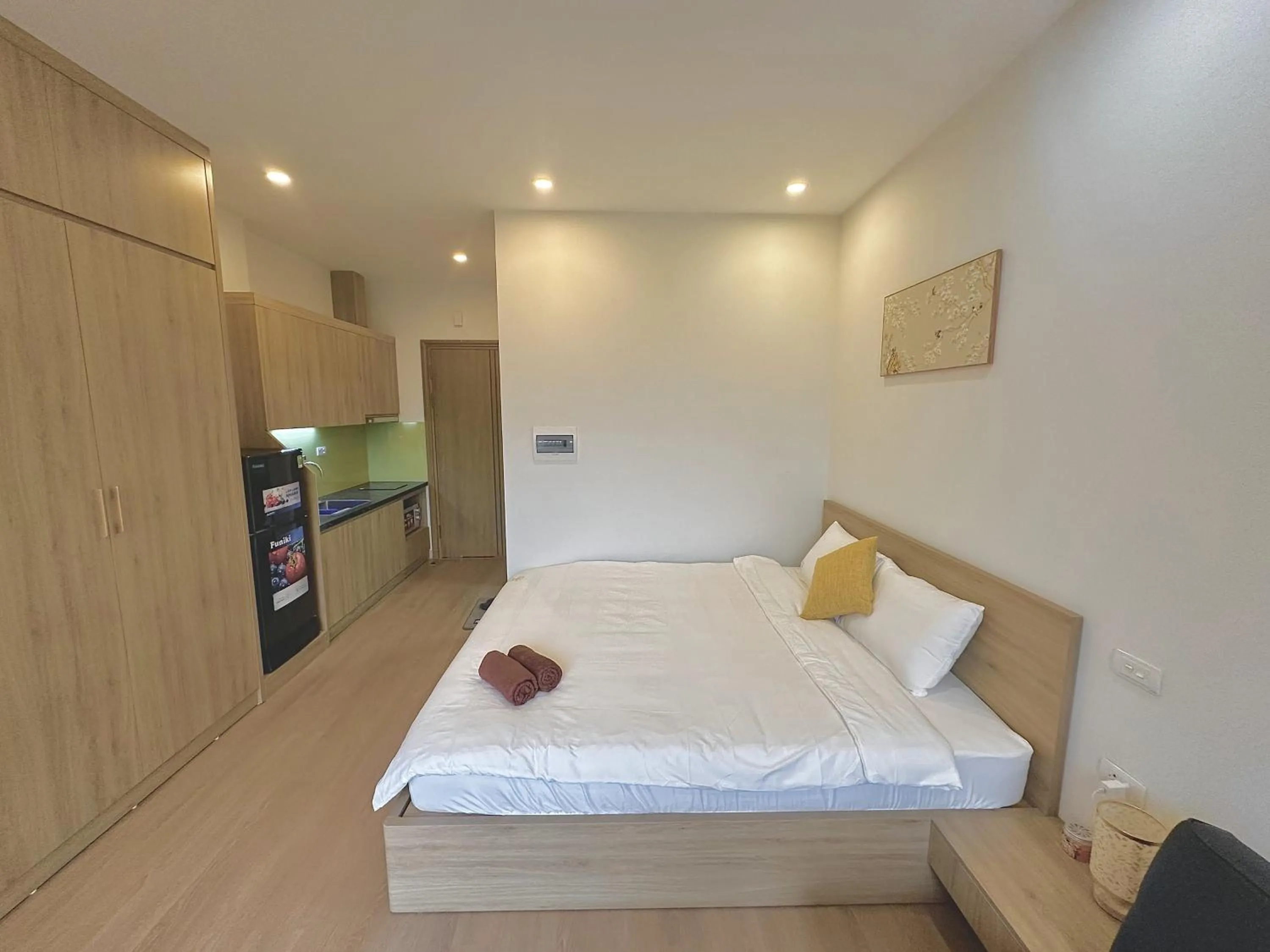 Bed in Happy Home - Big Balcony - Best Location