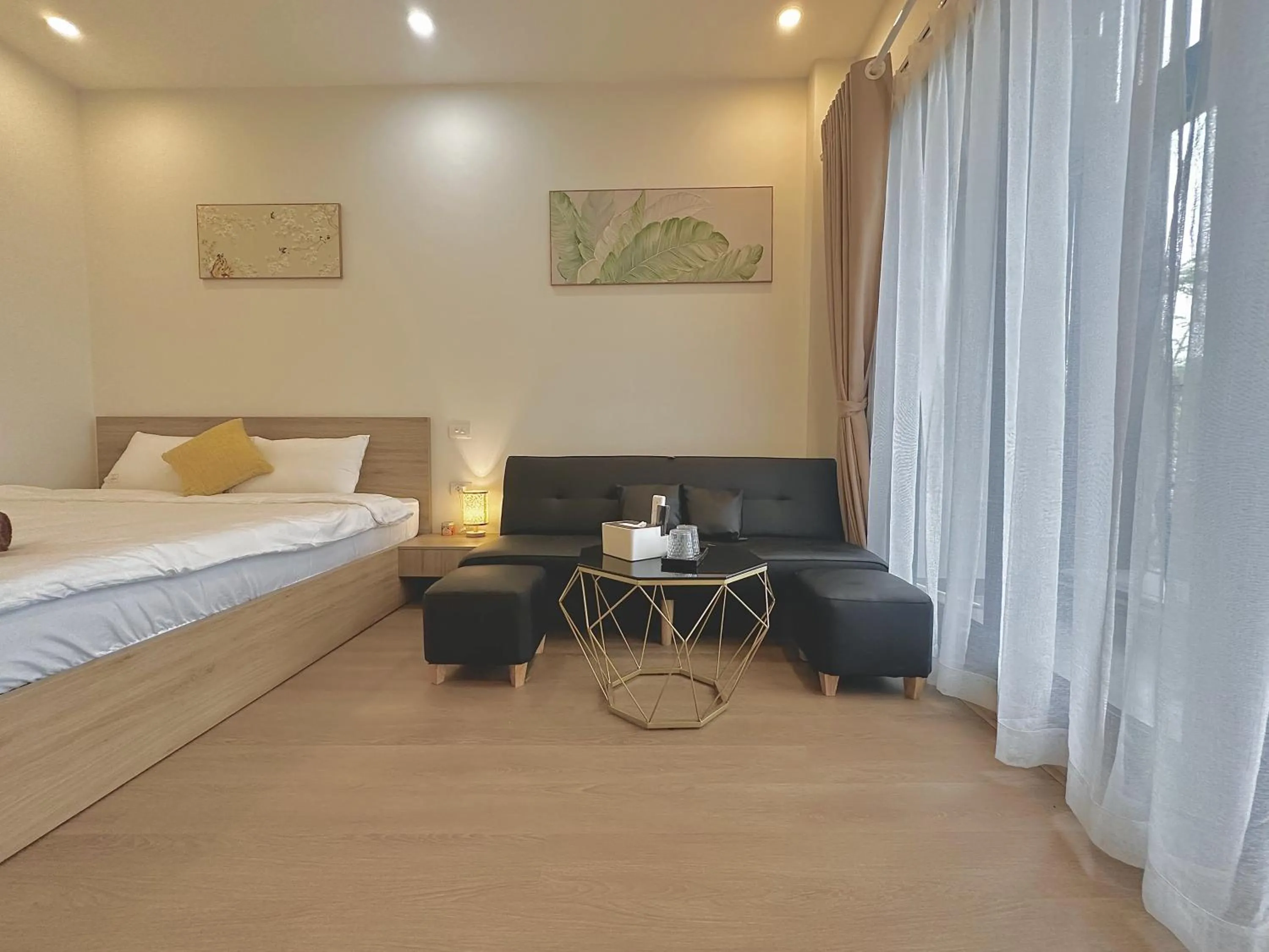 Bed in Happy Home - Big Balcony - Best Location