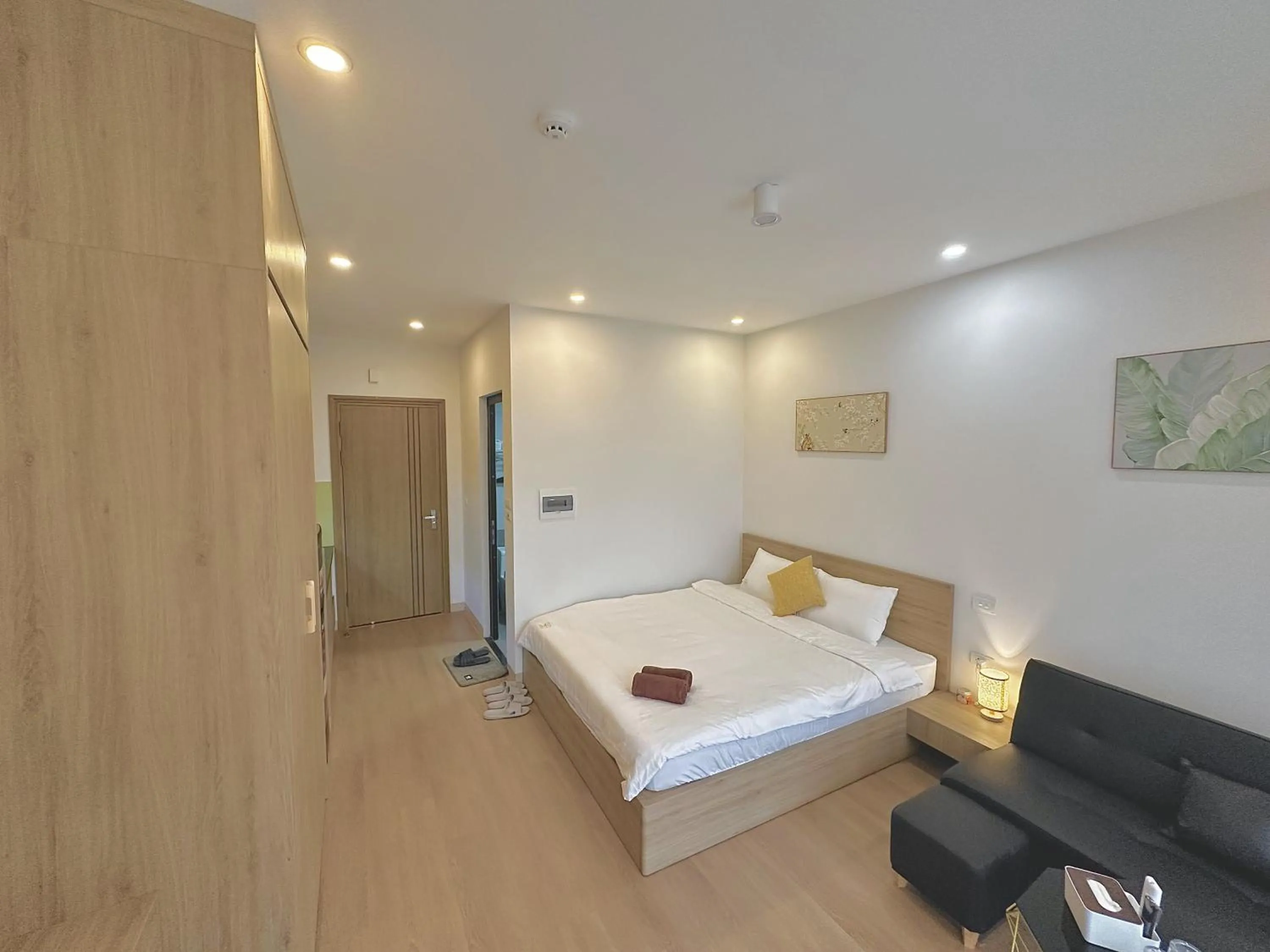 Bed in Happy Home - Big Balcony - Best Location