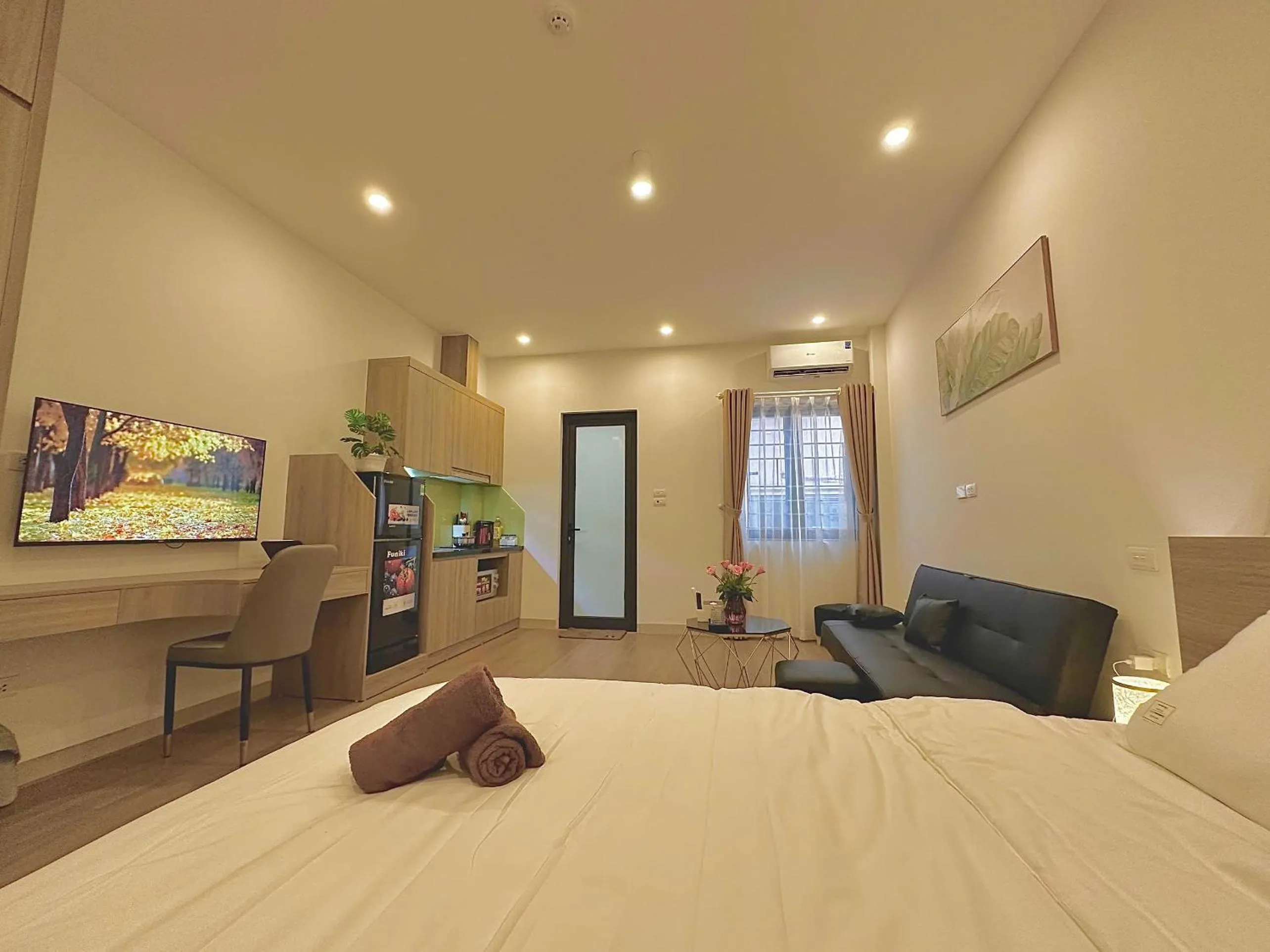 Bed in Happy Home - Big Balcony - Best Location