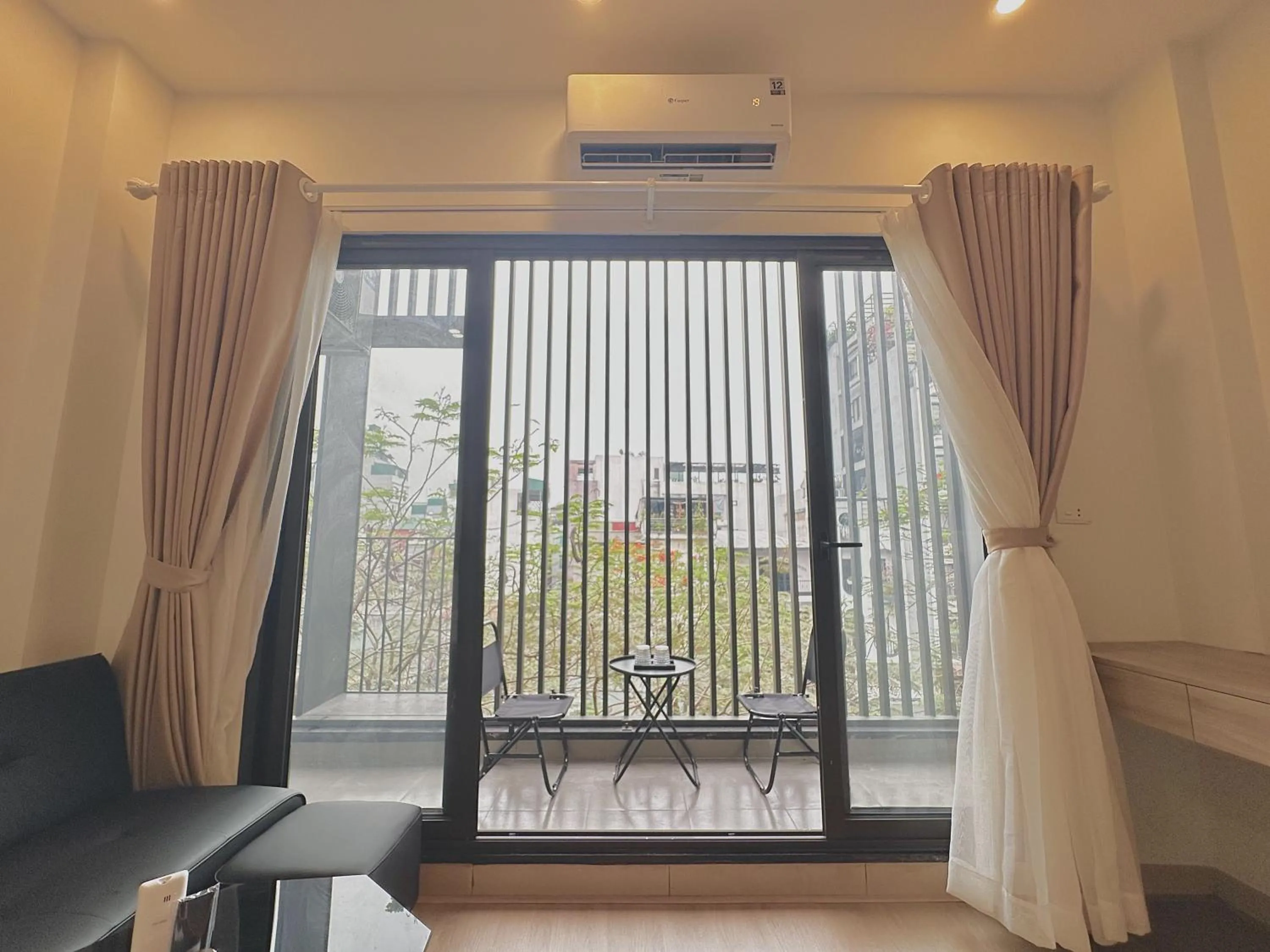 Happy Home - Big Balcony - Best Location