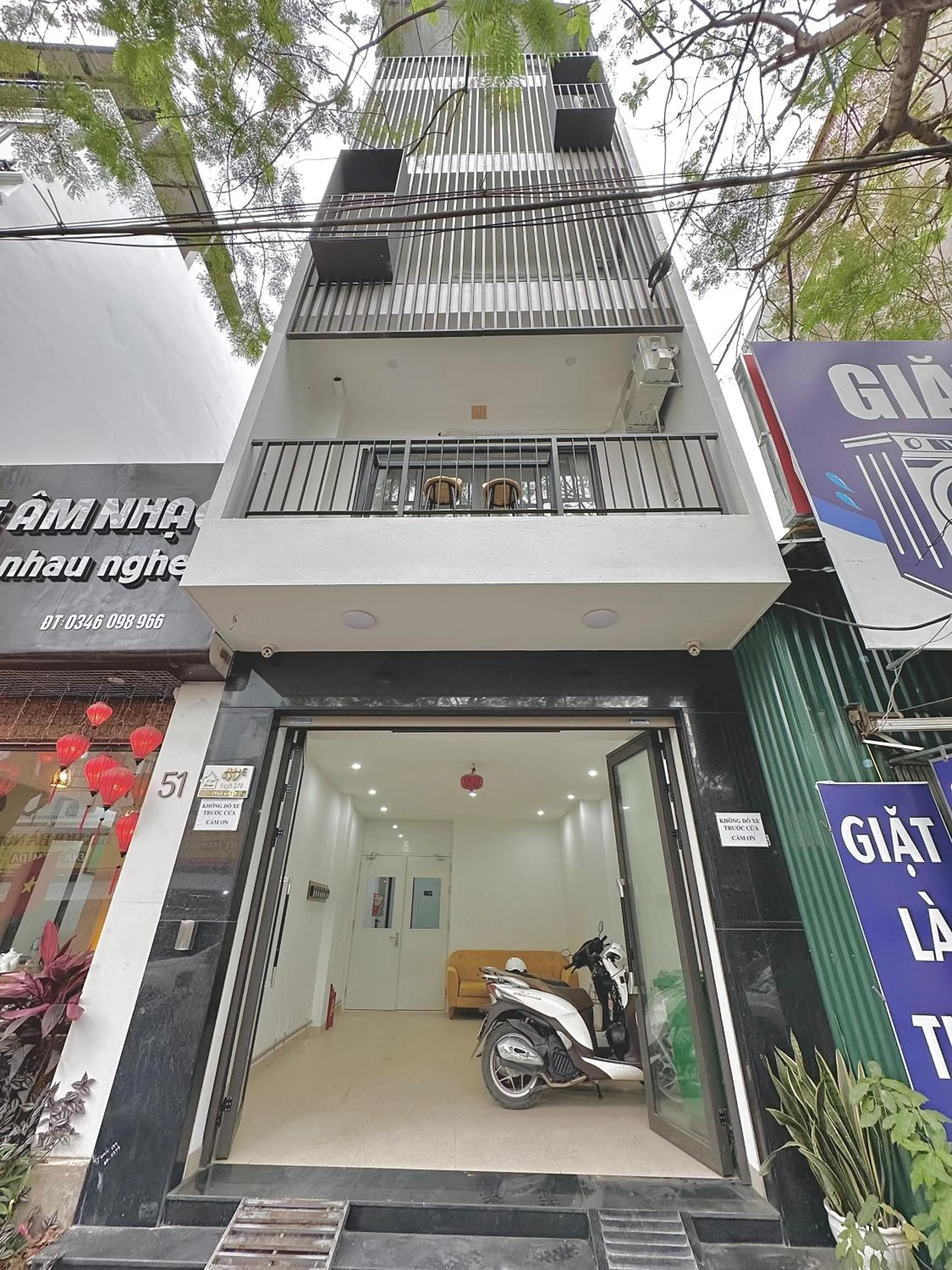 Happy Home - Big Balcony - Best Location
