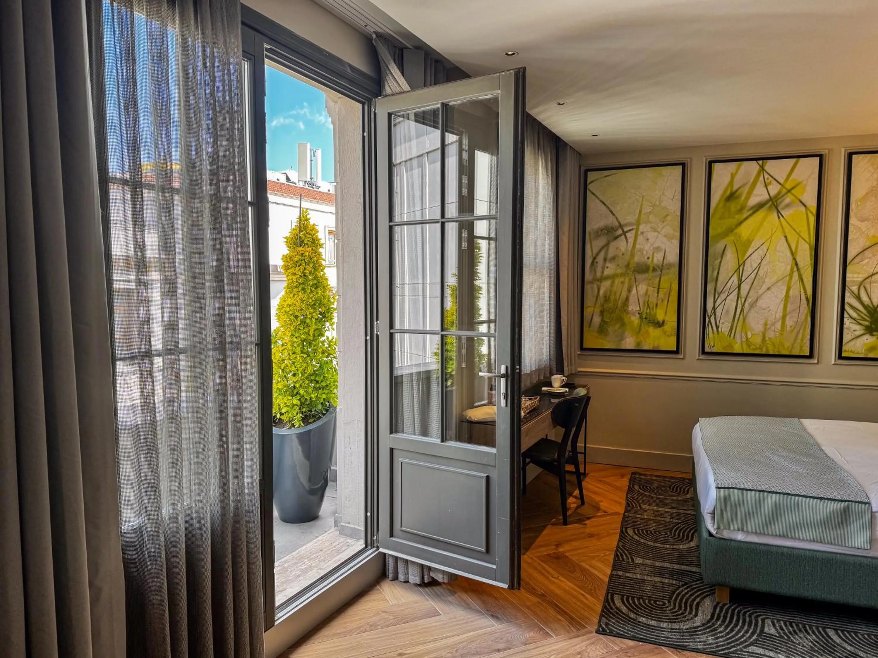 The Wings Hotels Pera