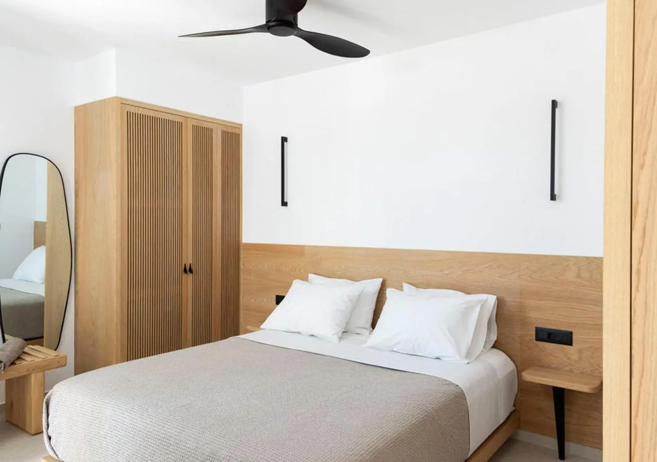 Bedroom, Bed in Kalea Suites