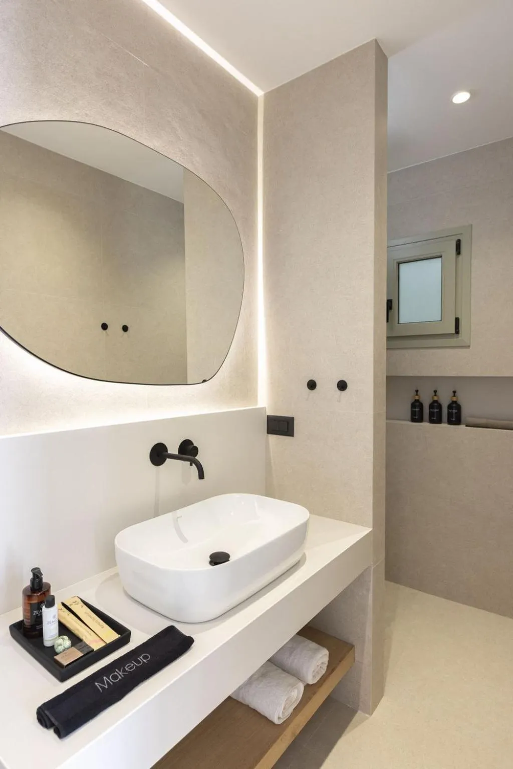 Bathroom in Kalea Suites