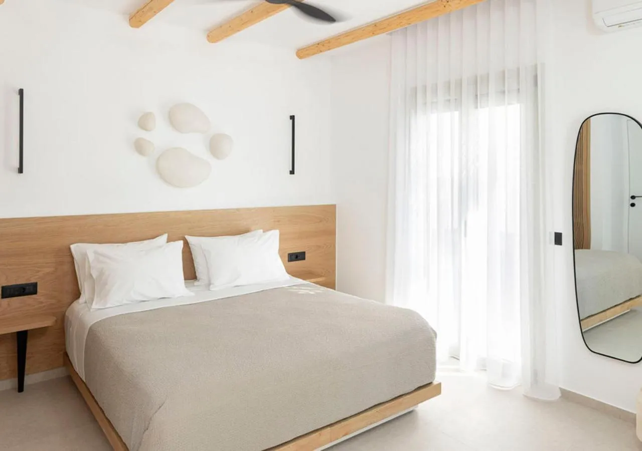 Bedroom, Bed in Kalea Suites
