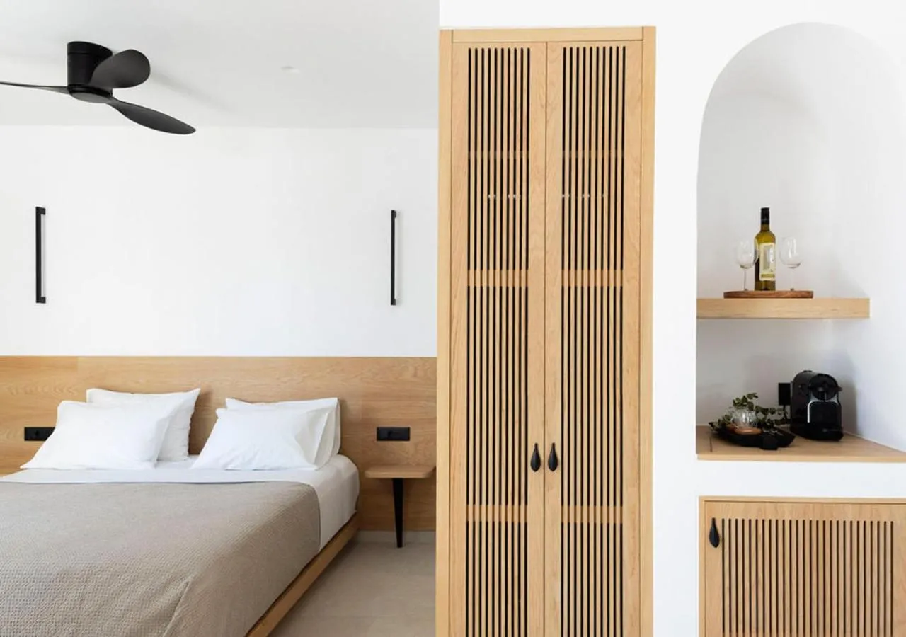 Bedroom, Bed in Kalea Suites