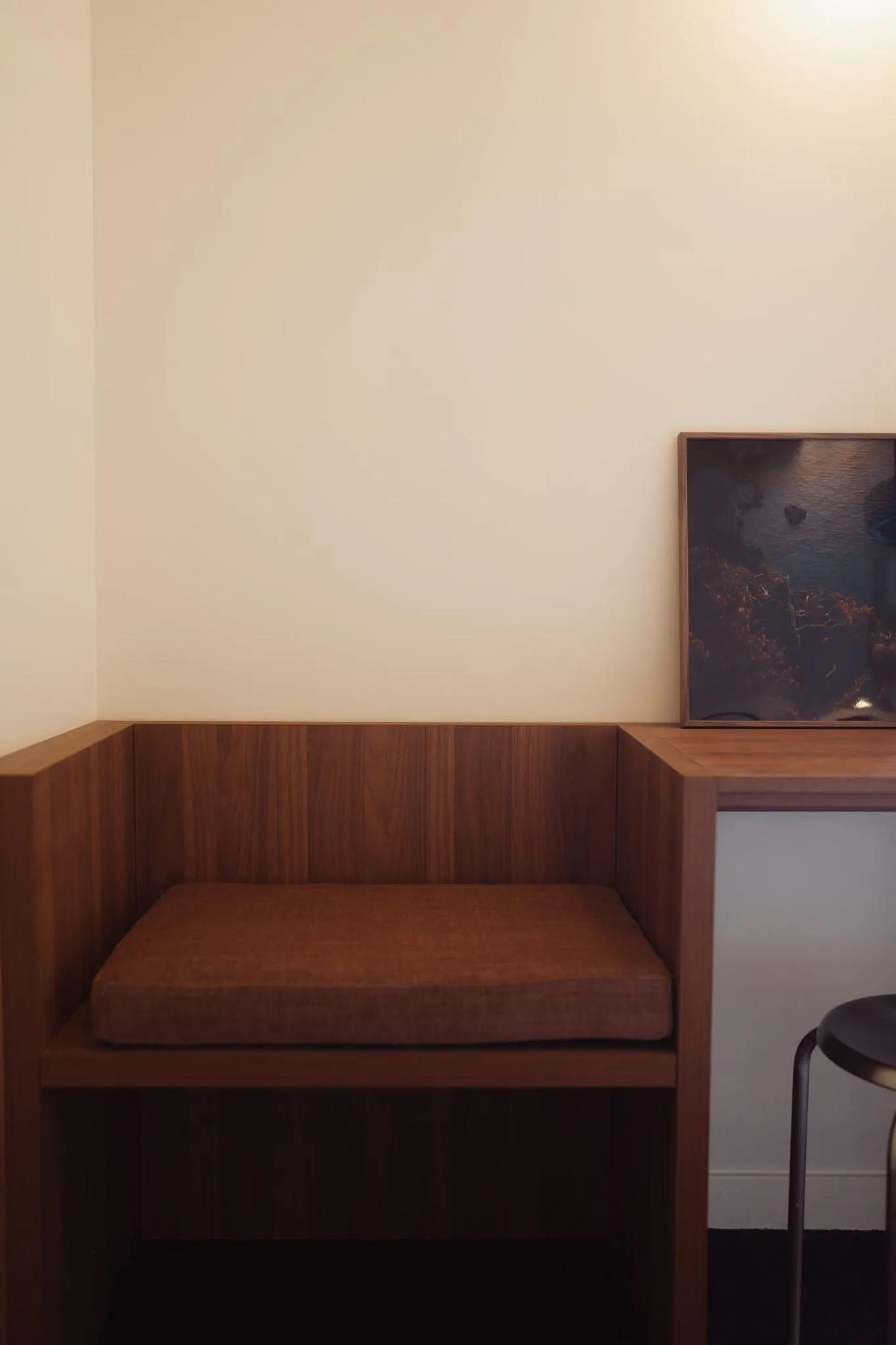 Photo of the whole room in LALA Hôtel