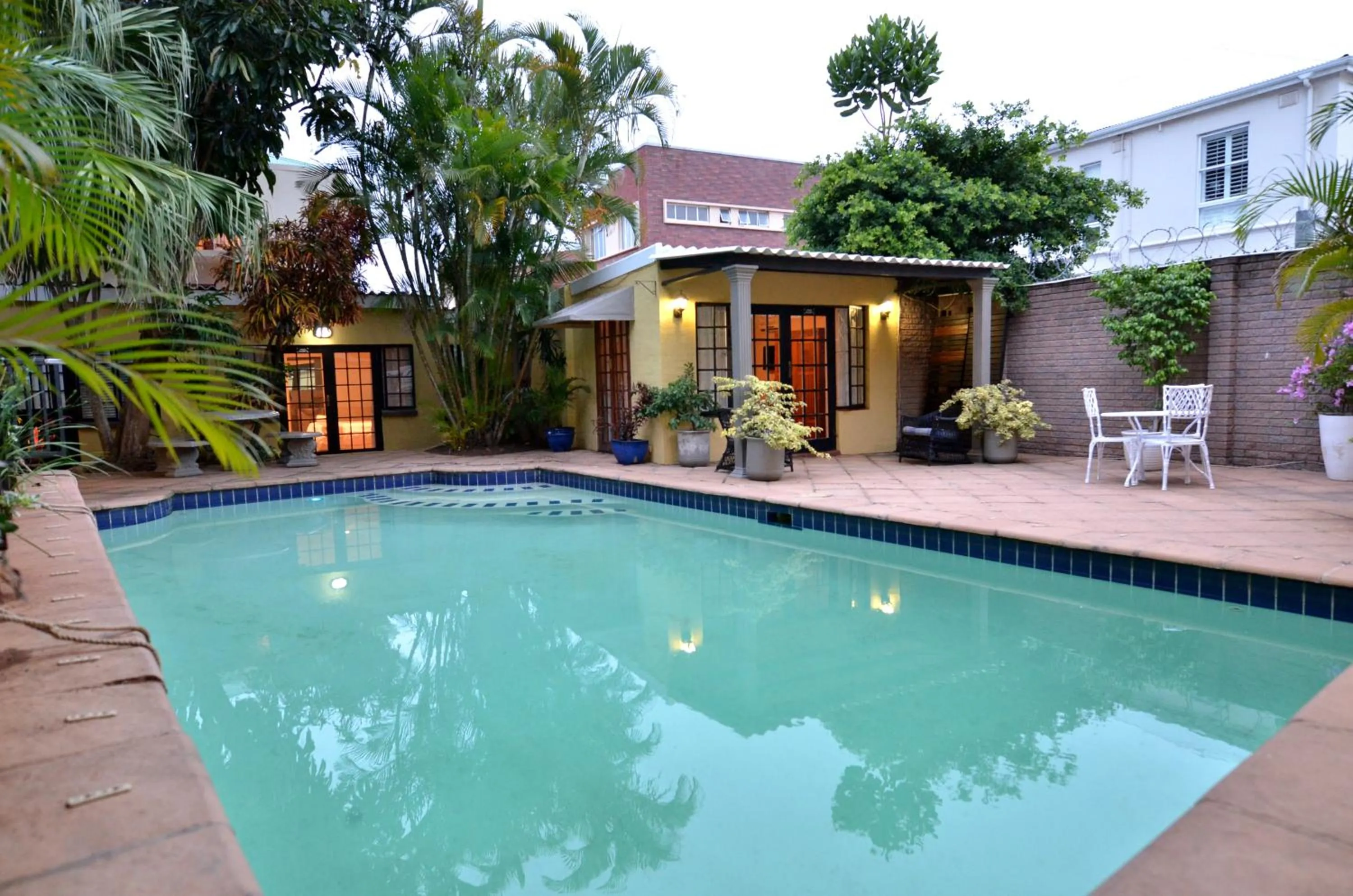 Garden in Madeline Grove Bed & Breakfast