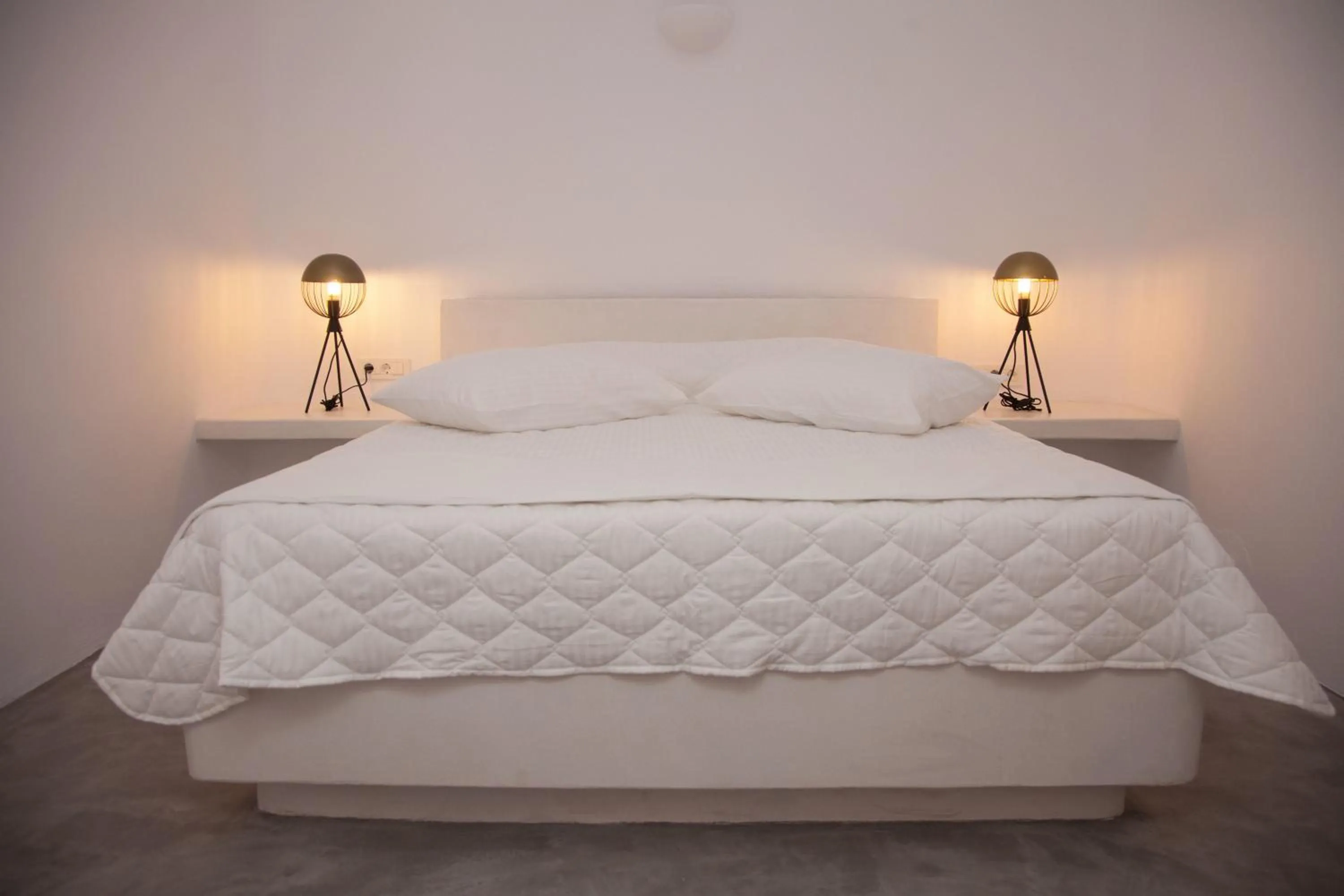 Bed in Fanari Vista Suites