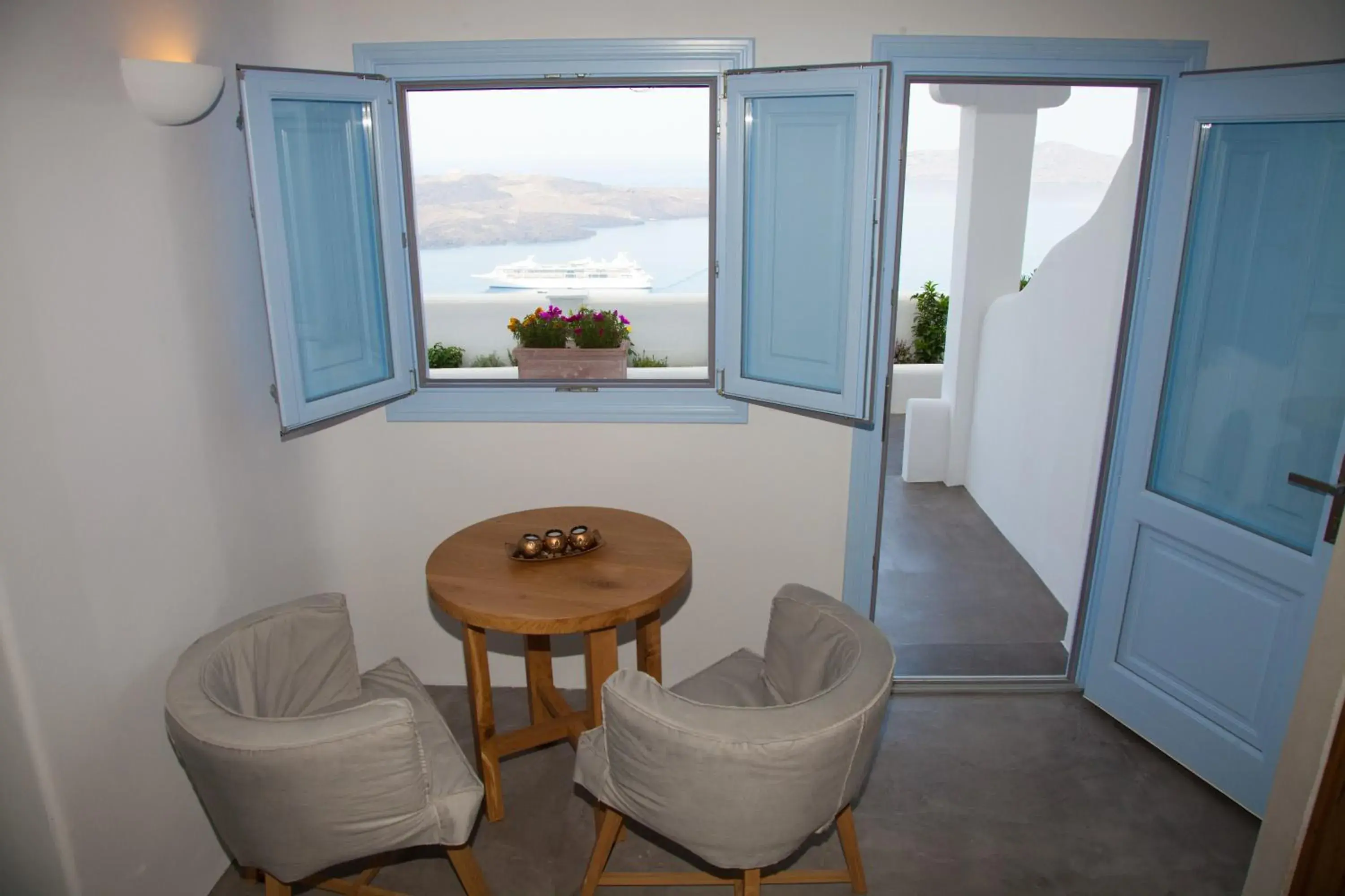 Superior Suite with Caldera View in Fanari Vista Suites Superior Suite with Caldera View in Fanari Vista Suites