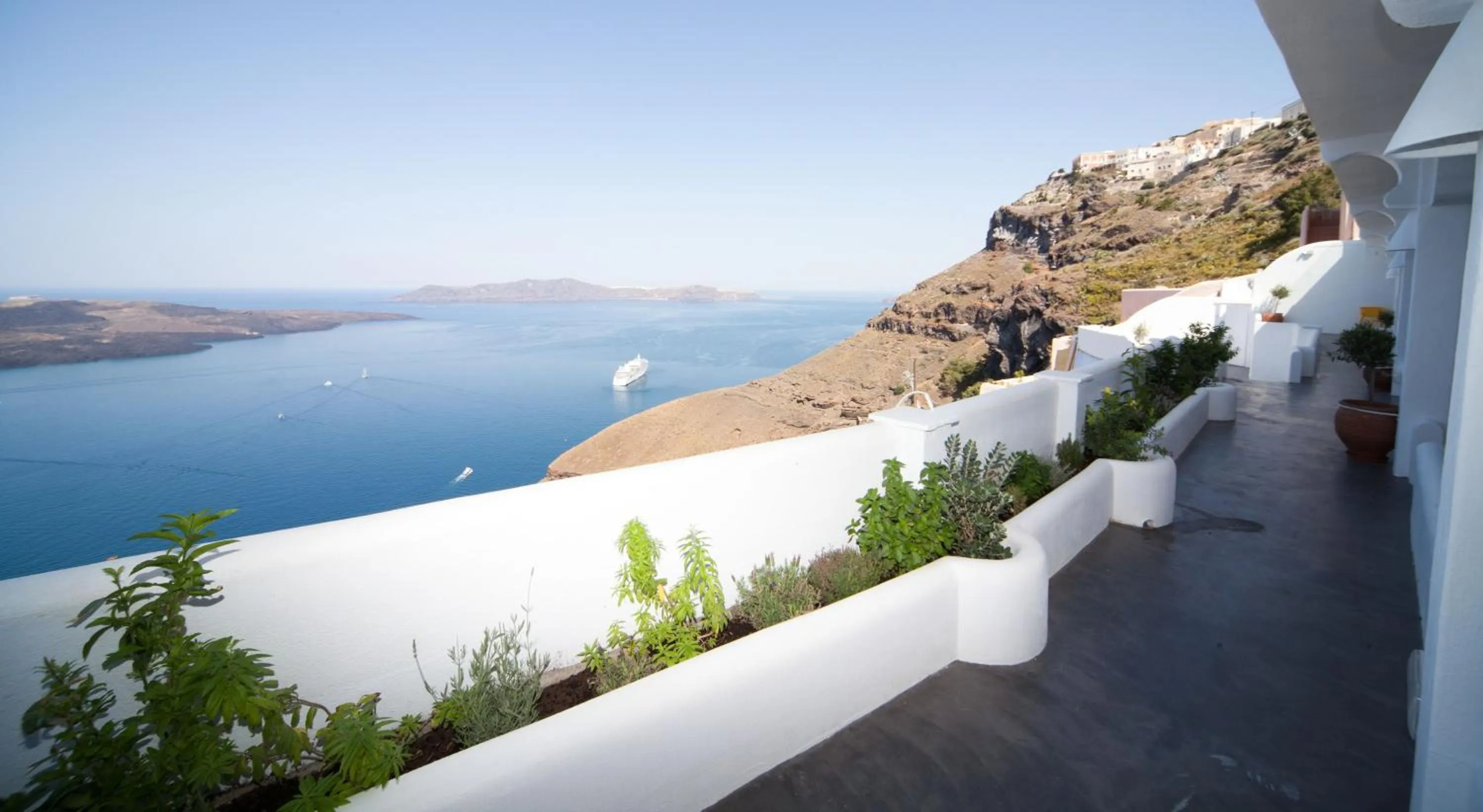 Day in Fanari Vista Suites