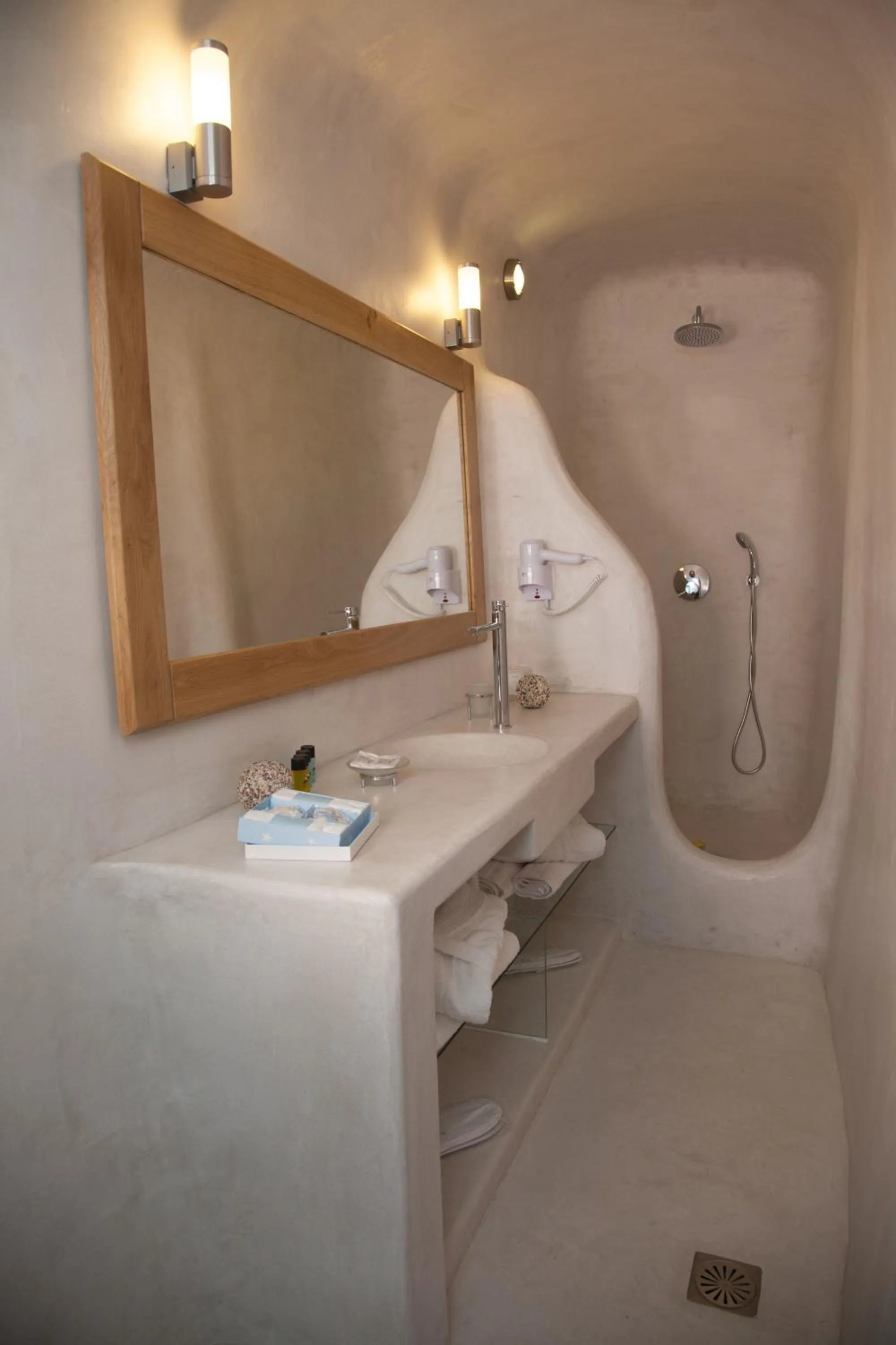 Bathroom in Fanari Vista Suites