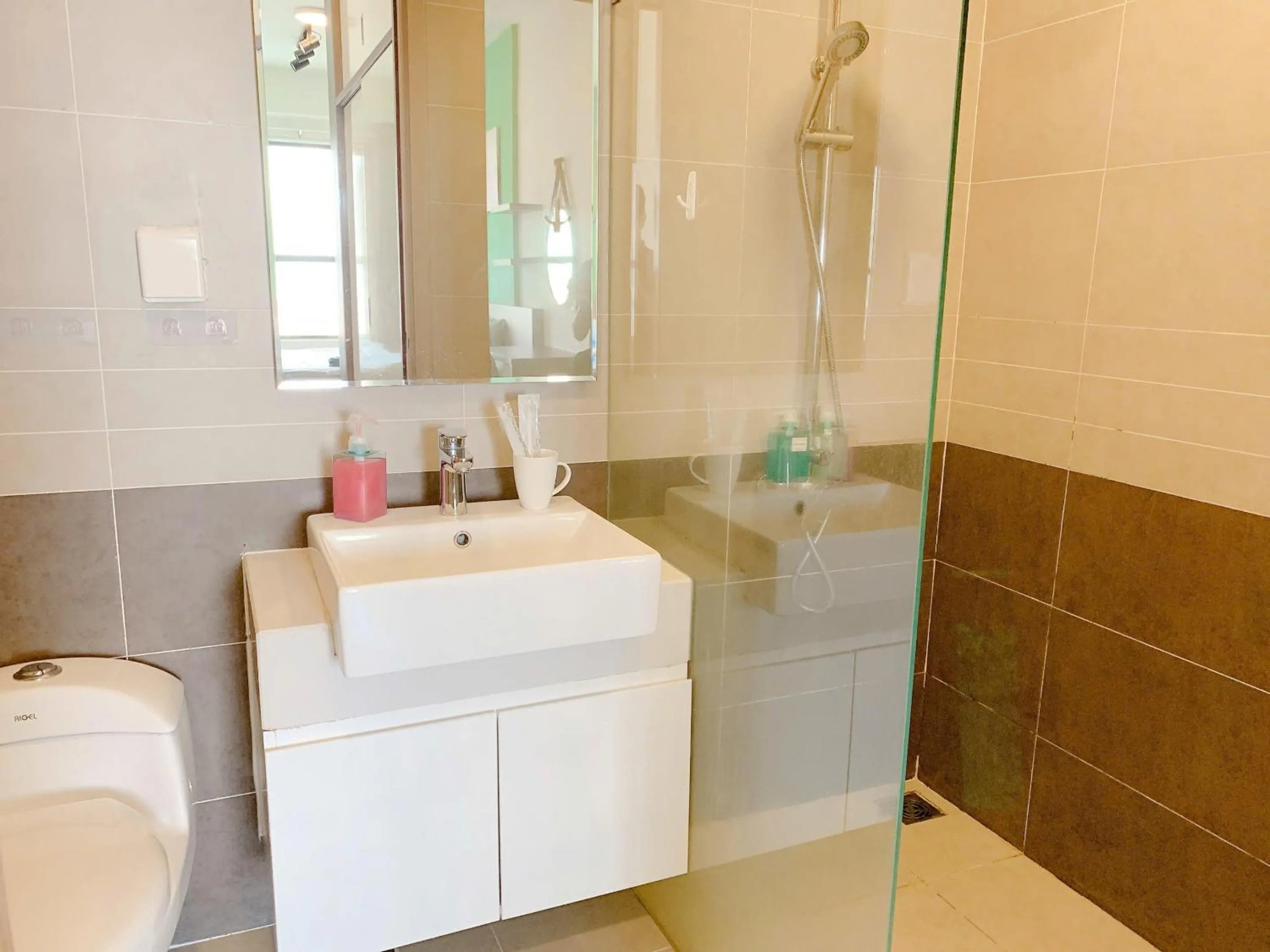 Shower in The Sun Avenue Serviced Apartment