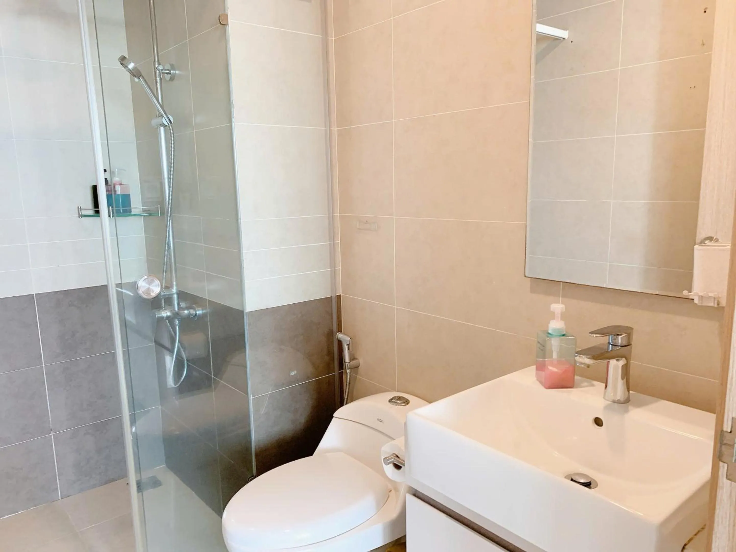 Shower in The Sun Avenue Serviced Apartment
