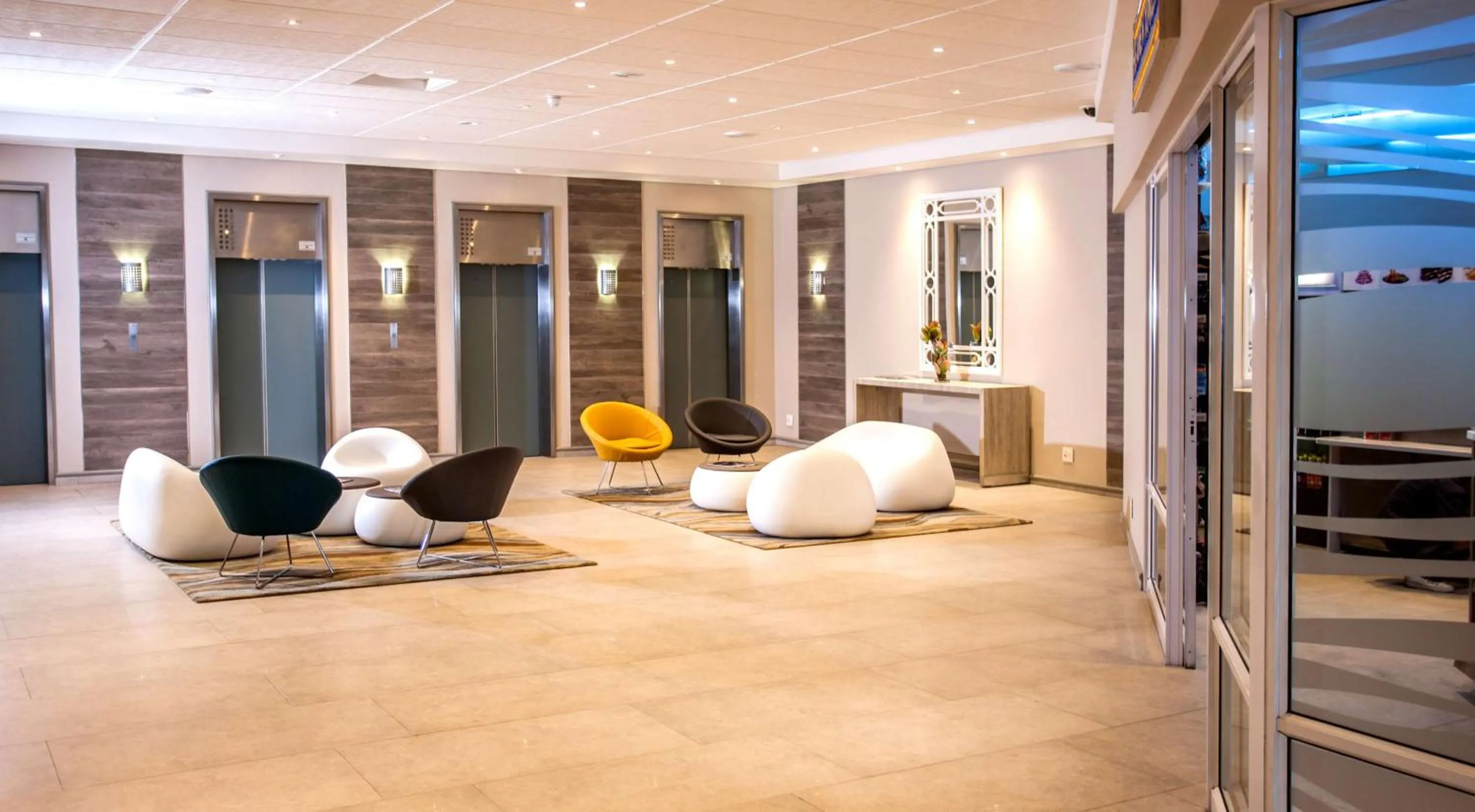 Lobby or reception in Garden Court South Beach