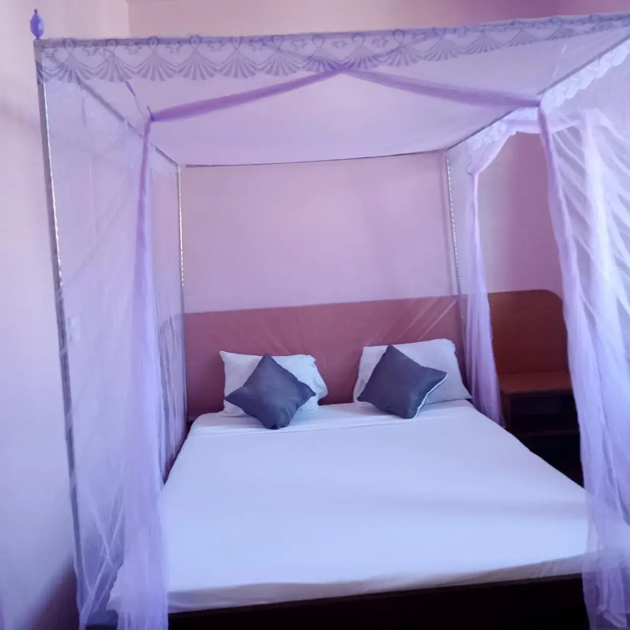 Twin Room in Topville Hotel Mombasa Twin Room in Topville Hotel Mombasa