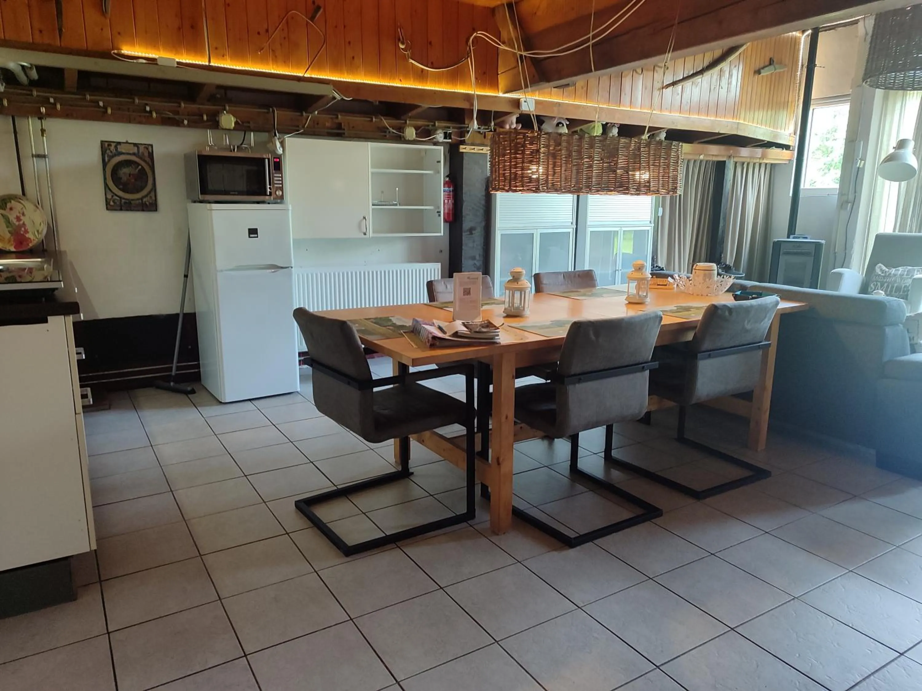 Dining area in B&B Verwoldsehof 'Op de deel'