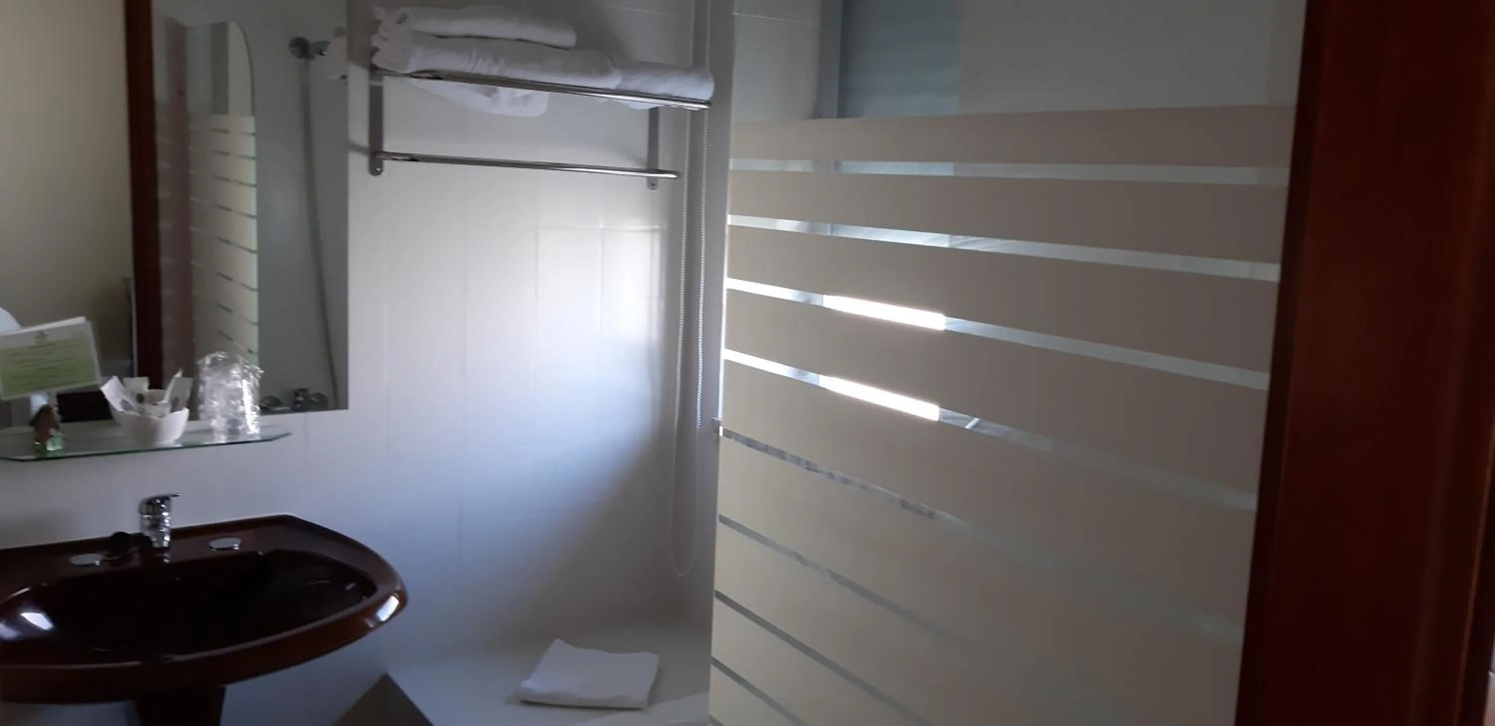 Bathroom in Hotel Vila Esteves