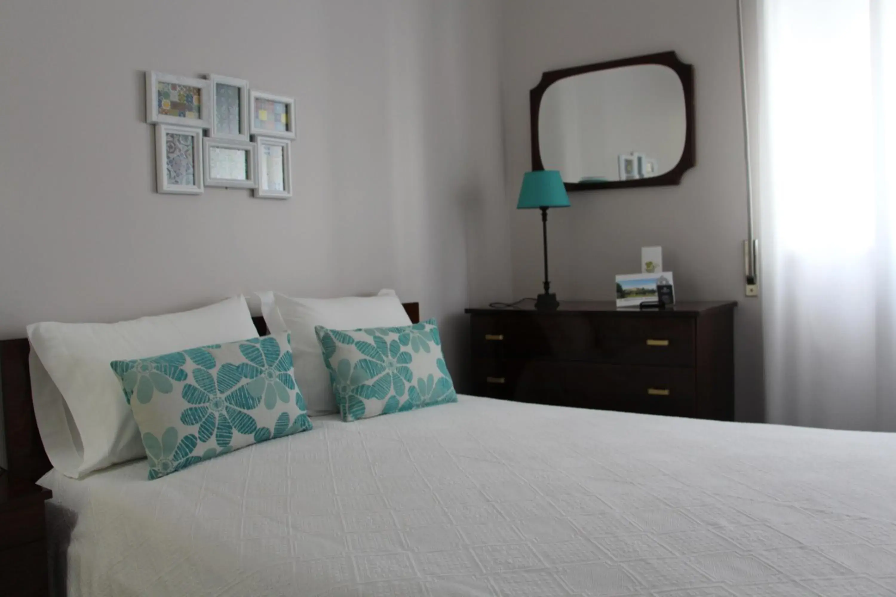 Day, Bed in Hotel Vila Esteves Day, Bed in Hotel Vila Esteves