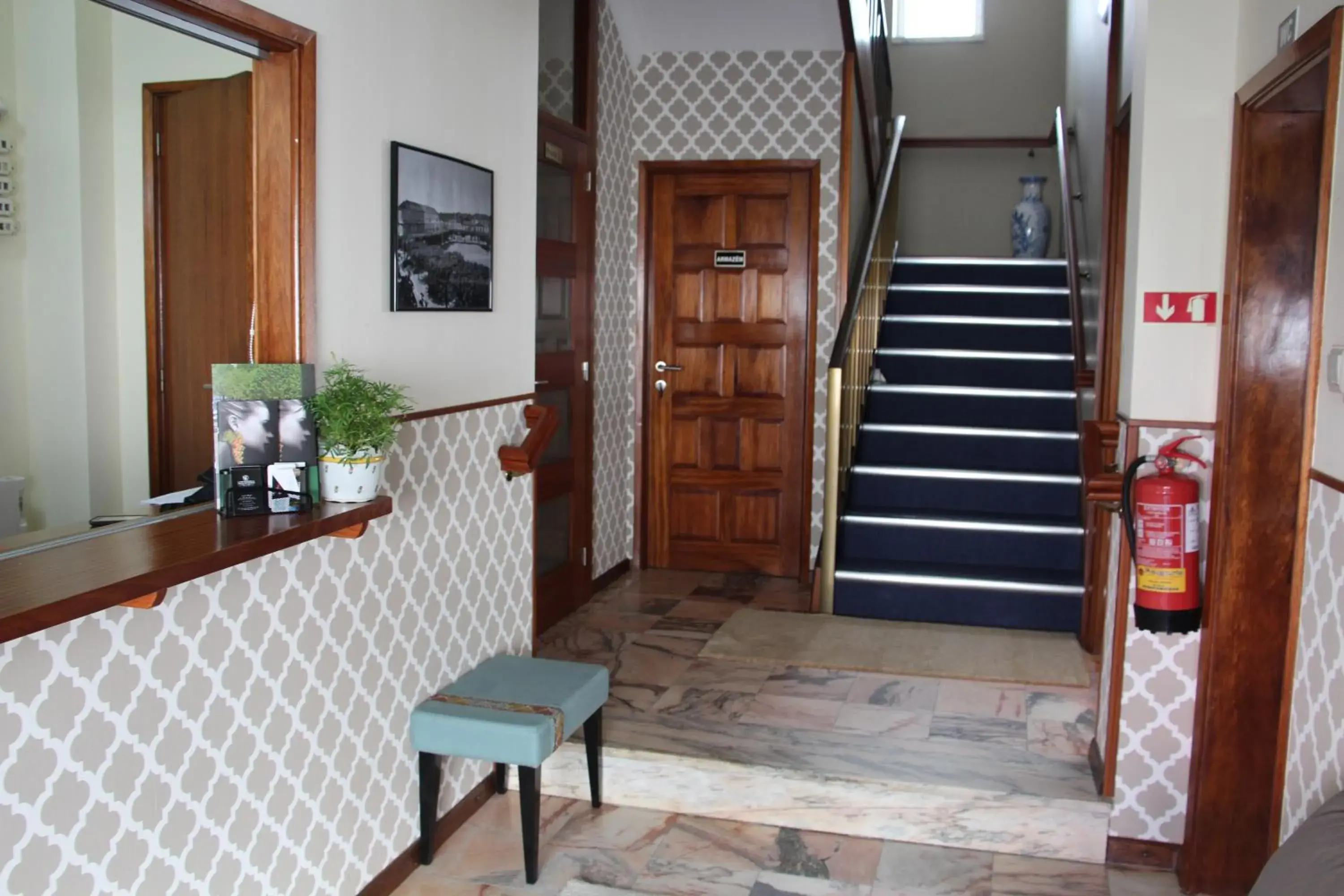 Lobby or reception in Hotel Vila Esteves Lobby or reception in Hotel Vila Esteves