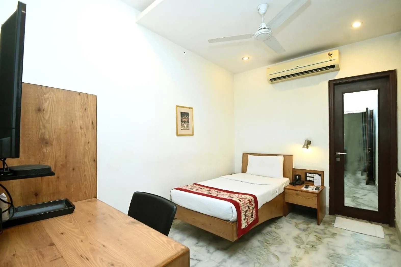 Bedroom, Bed in Hotel Yulia