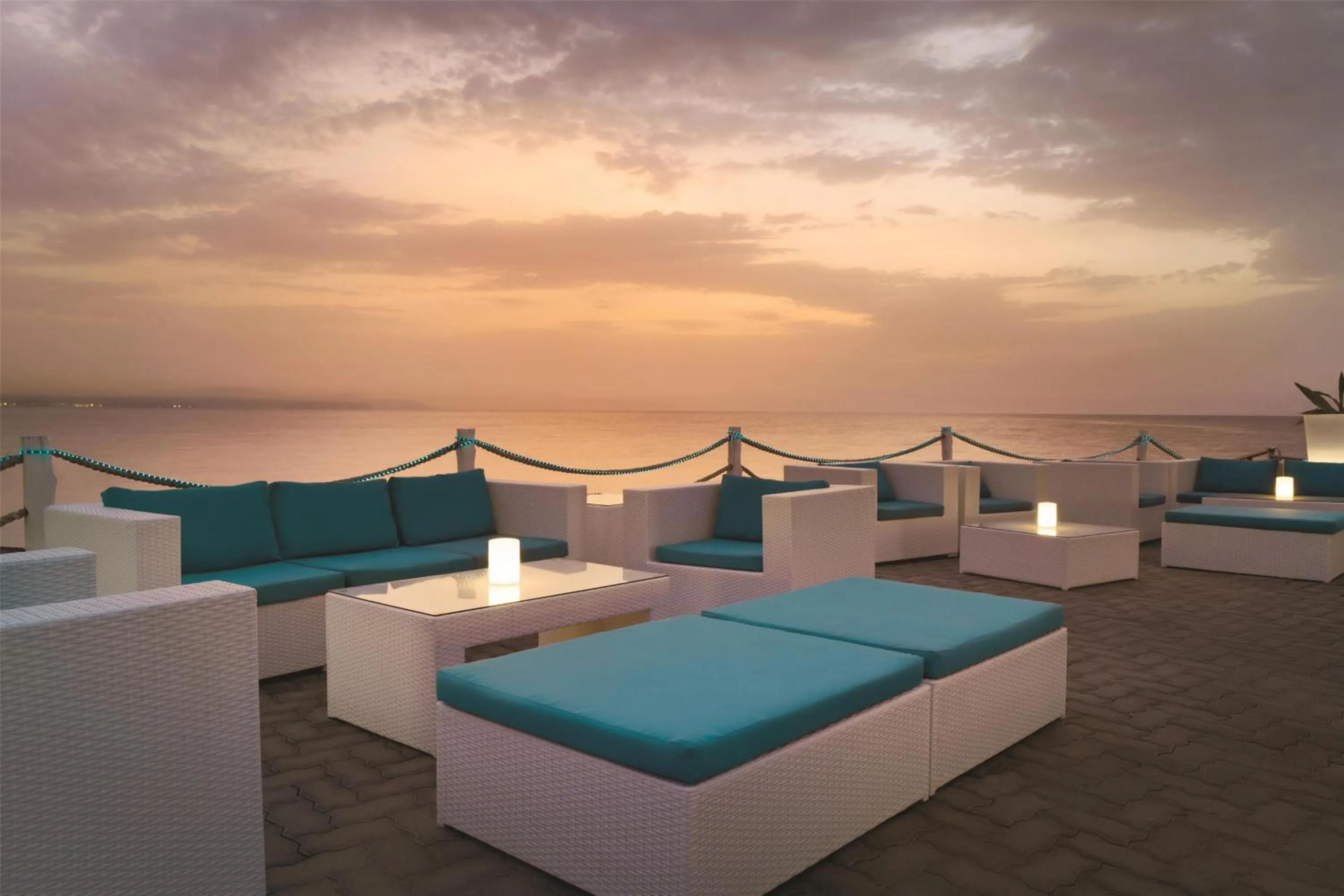 Lounge or bar in Djibouti Palace Kempinski